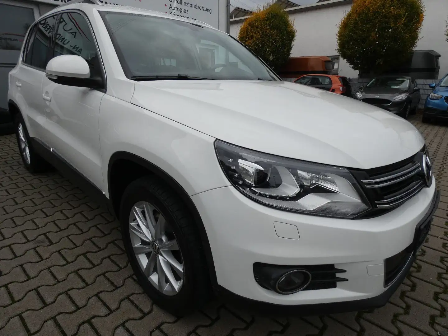 Volkswagen Tiguan Sport & Style 4Motion Blanc - 1