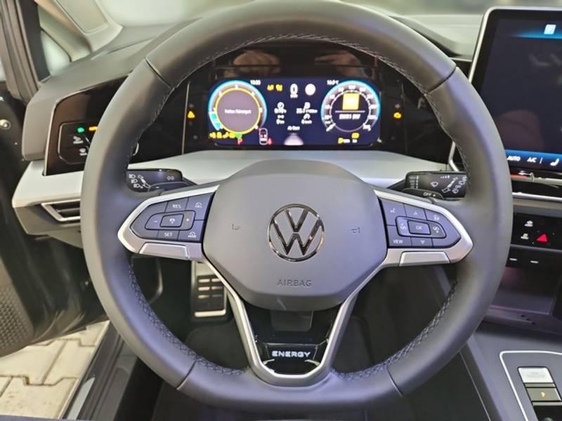 Volkswagen Golf Energy IQ Light Navi Klima LED ++ — photo 7