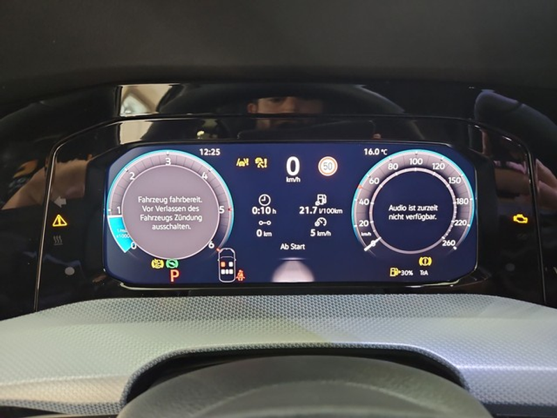 Volkswagen Golf Energy IQ Light Navi Klima LED ++ — photo 5