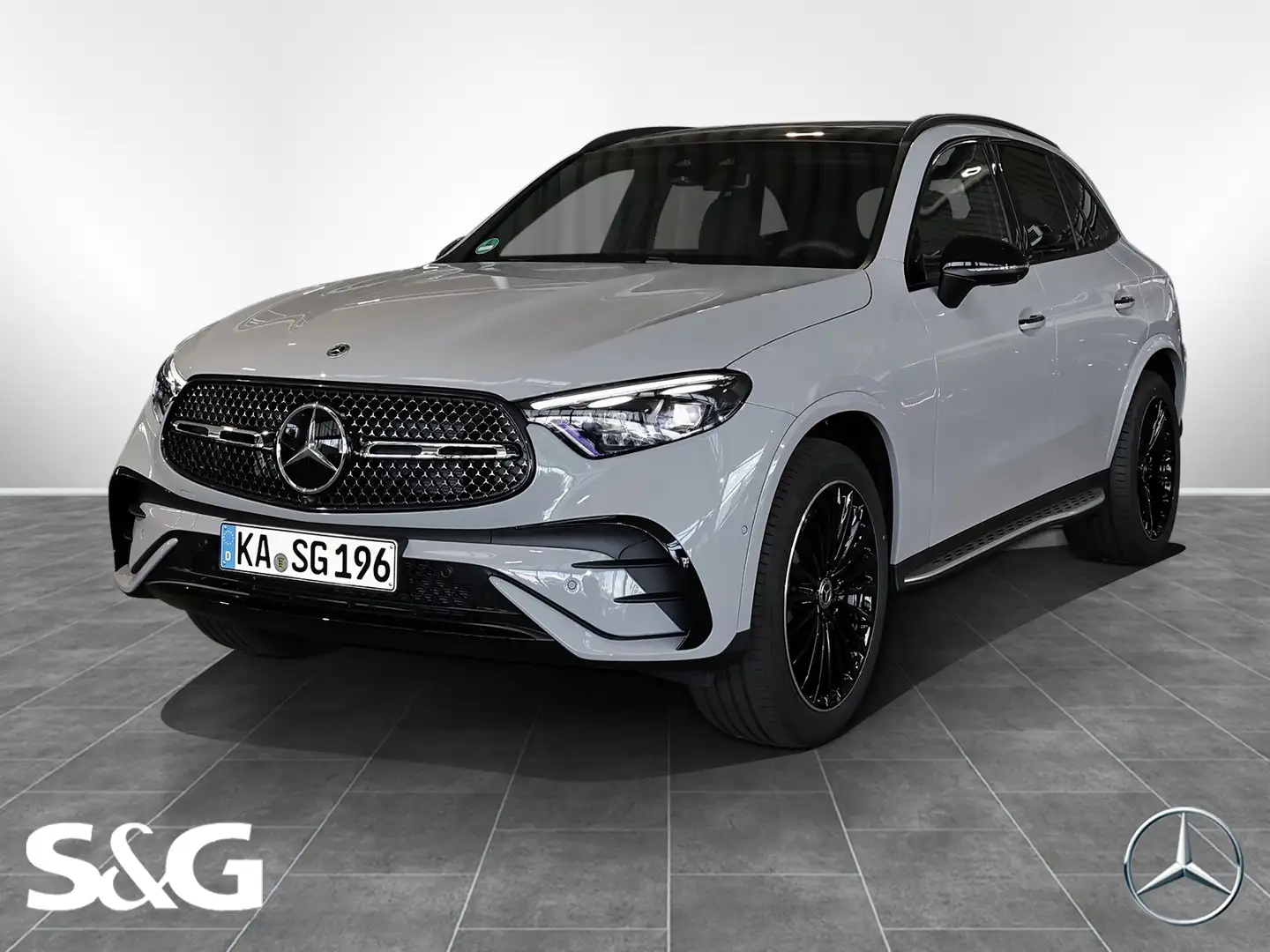 Mercedes-Benz GLC 450 d 4M AMG Distronic+360°+DIG-LED+Pano+AHK Grau - 1