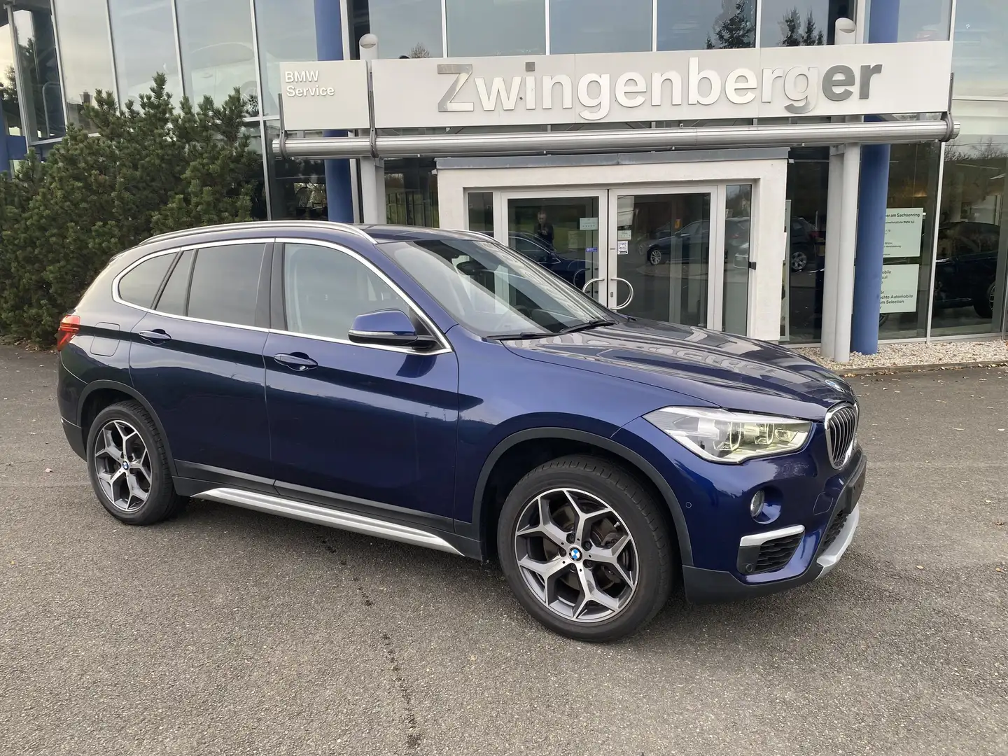 BMW X1 xDrive20d xLine Head-Up HiFi DAB LED WLAN Bleu - 1