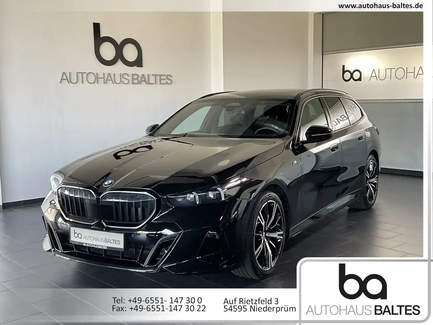 BMW 520 520d Touring M Sport Pro 20"/Pano/DrivPl/Park/AHK Noir - 1