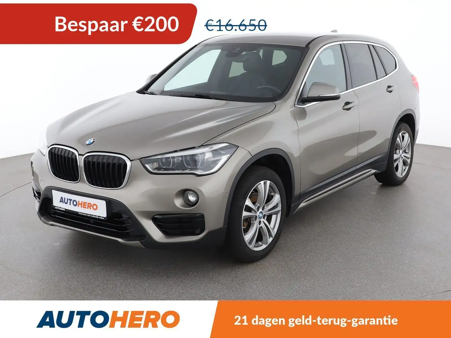 BMW X1 sDrive 18i Sport Line Or - 1