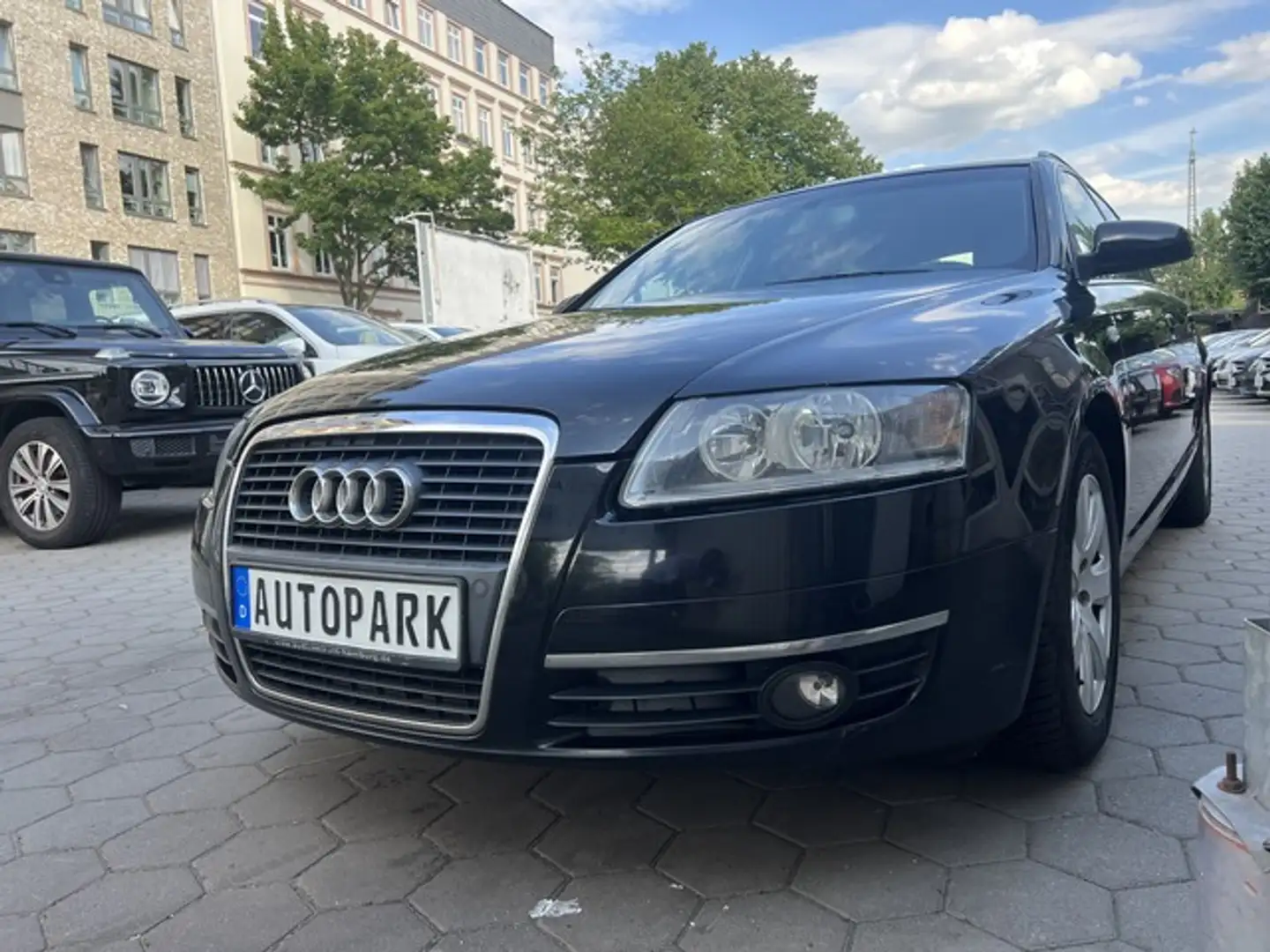 Audi A6 2.0 TDI Avant*Tiptronic*Navi*Xenon*Leder*Alu Schwarz - 2