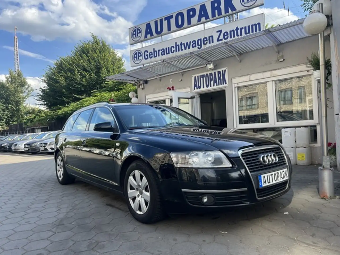 Audi A6 2.0 TDI Avant*Tiptronic*Navi*Xenon*Leder*Alu Schwarz - 1
