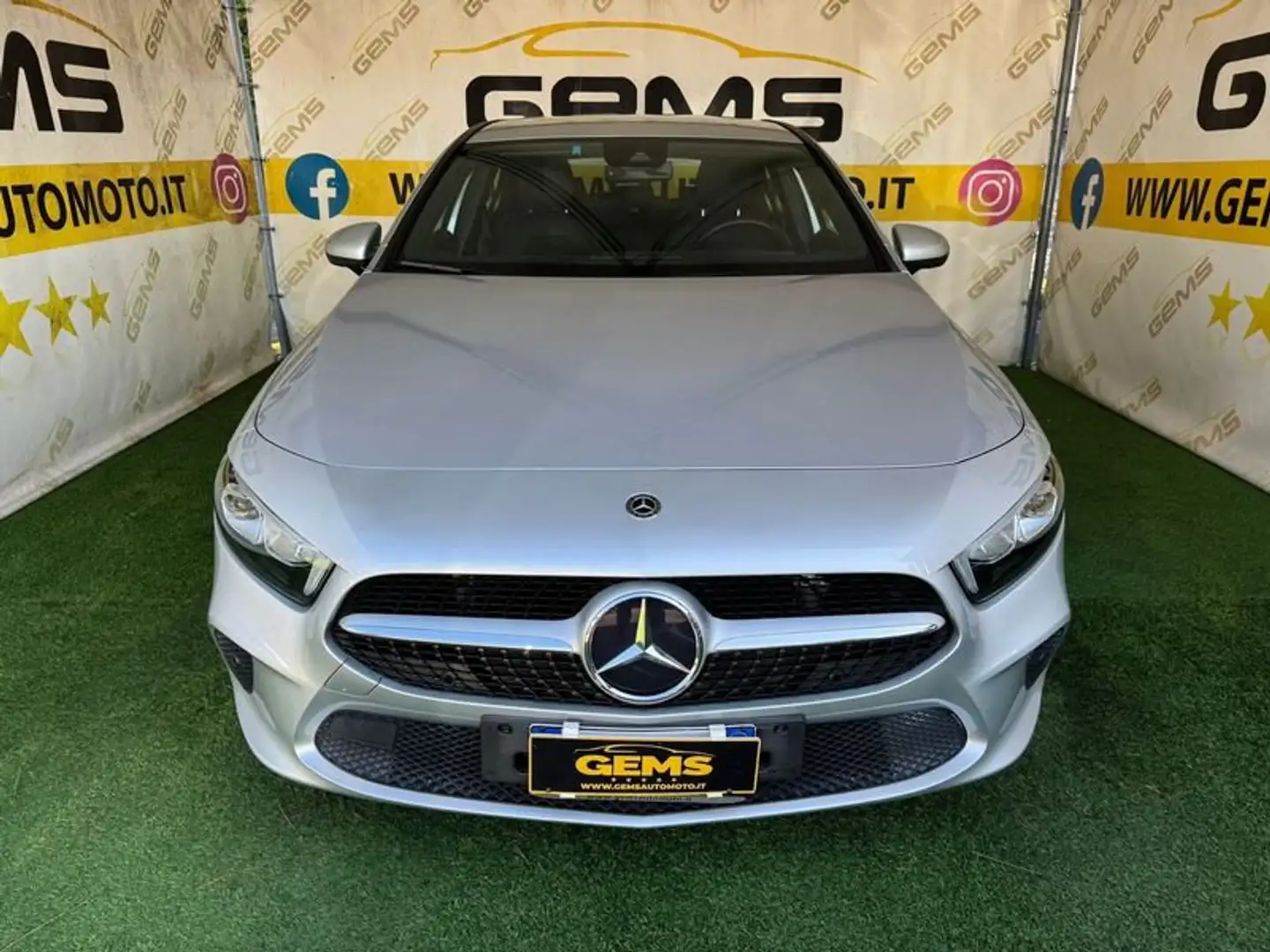 Mercedes-Benz A 180 A 180 d Automatic 4p. Sport Silber - 1