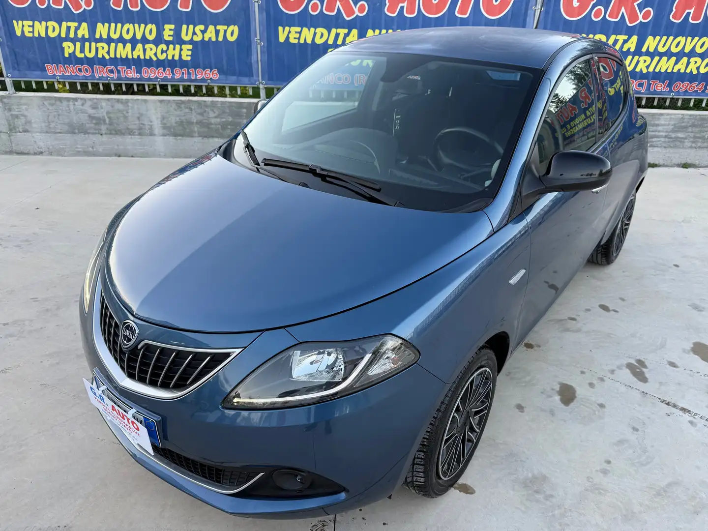 Lancia Ypsilon Ypsilon 1.0 firefly hybrid Gold GARANZIA AZIENDALE Blauw - 2