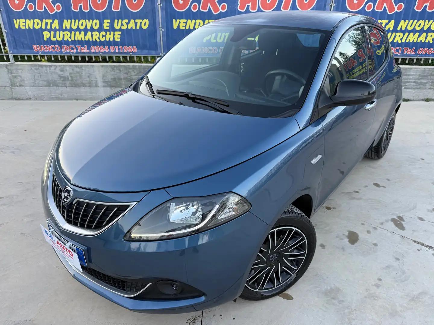 Lancia Ypsilon Ypsilon 1.0 firefly hybrid Gold GARANZIA AZIENDALE Blauw - 1
