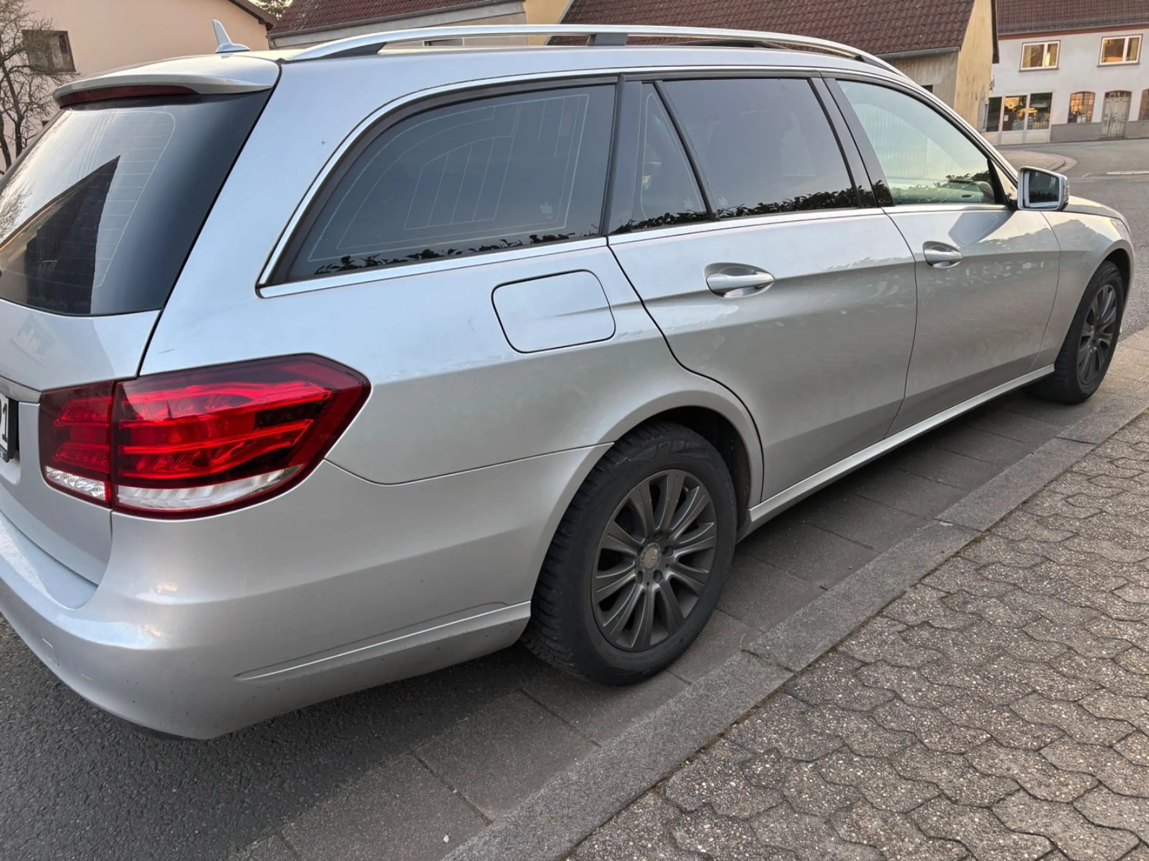 Mercedes-Benz E 250 CDI BlueEfficiency*SHD*TÜV NEU* — photo 5