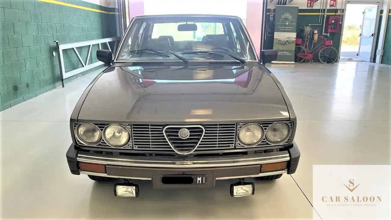 Alfa Romeo Alfetta 2000 2.0 Quadrifoglio ORO - Pronta!, foto 2