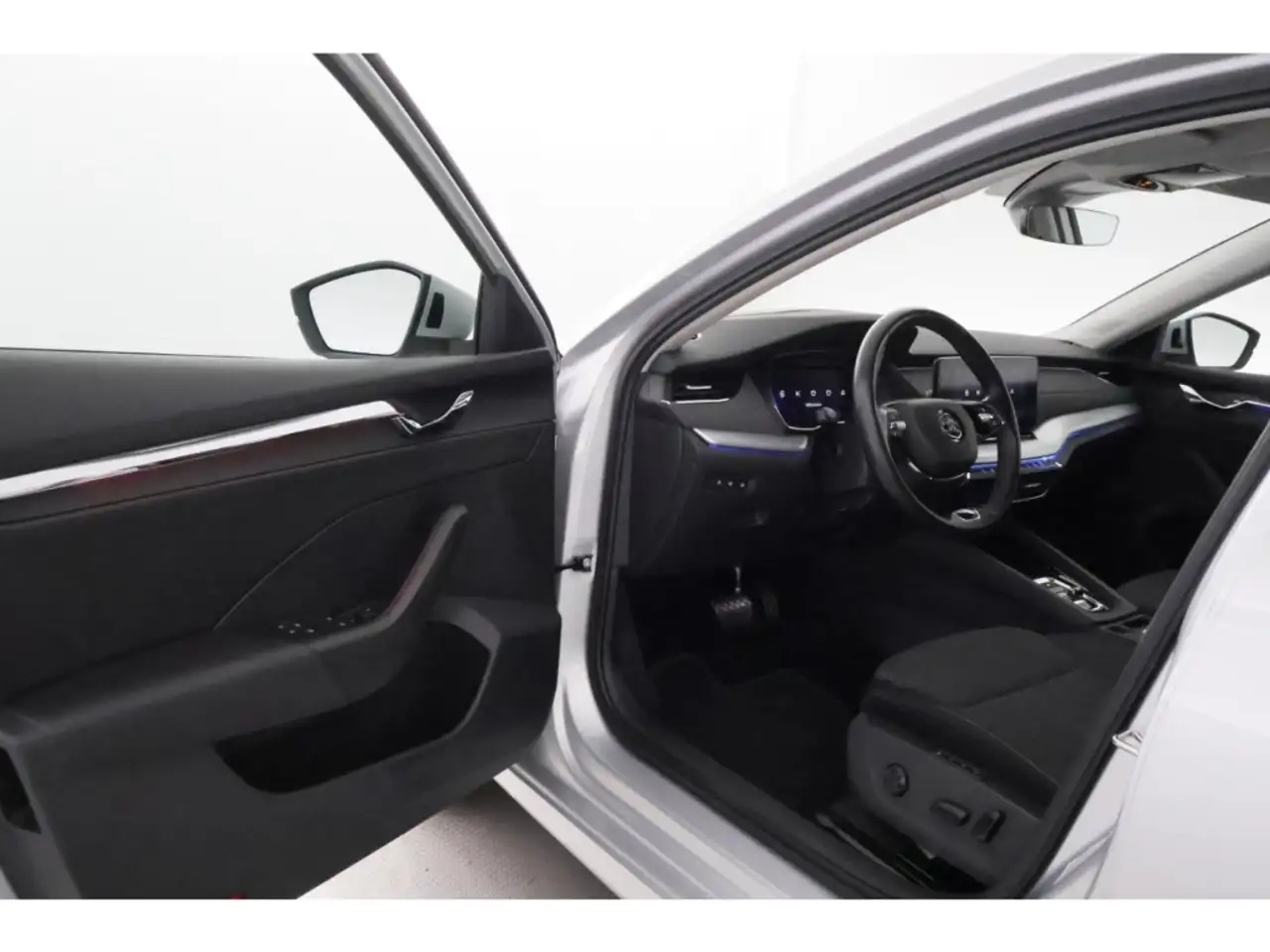 Skoda Octavia 1.5TSI Combi DSG Style+LED+NAVI+VIRTUAL, миниатюра 16