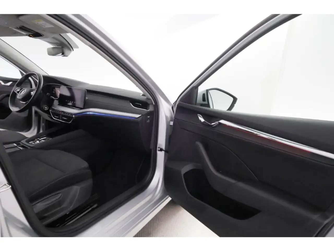 Skoda Octavia 1.5TSI Combi DSG Style+LED+NAVI+VIRTUAL, миниатюра 21