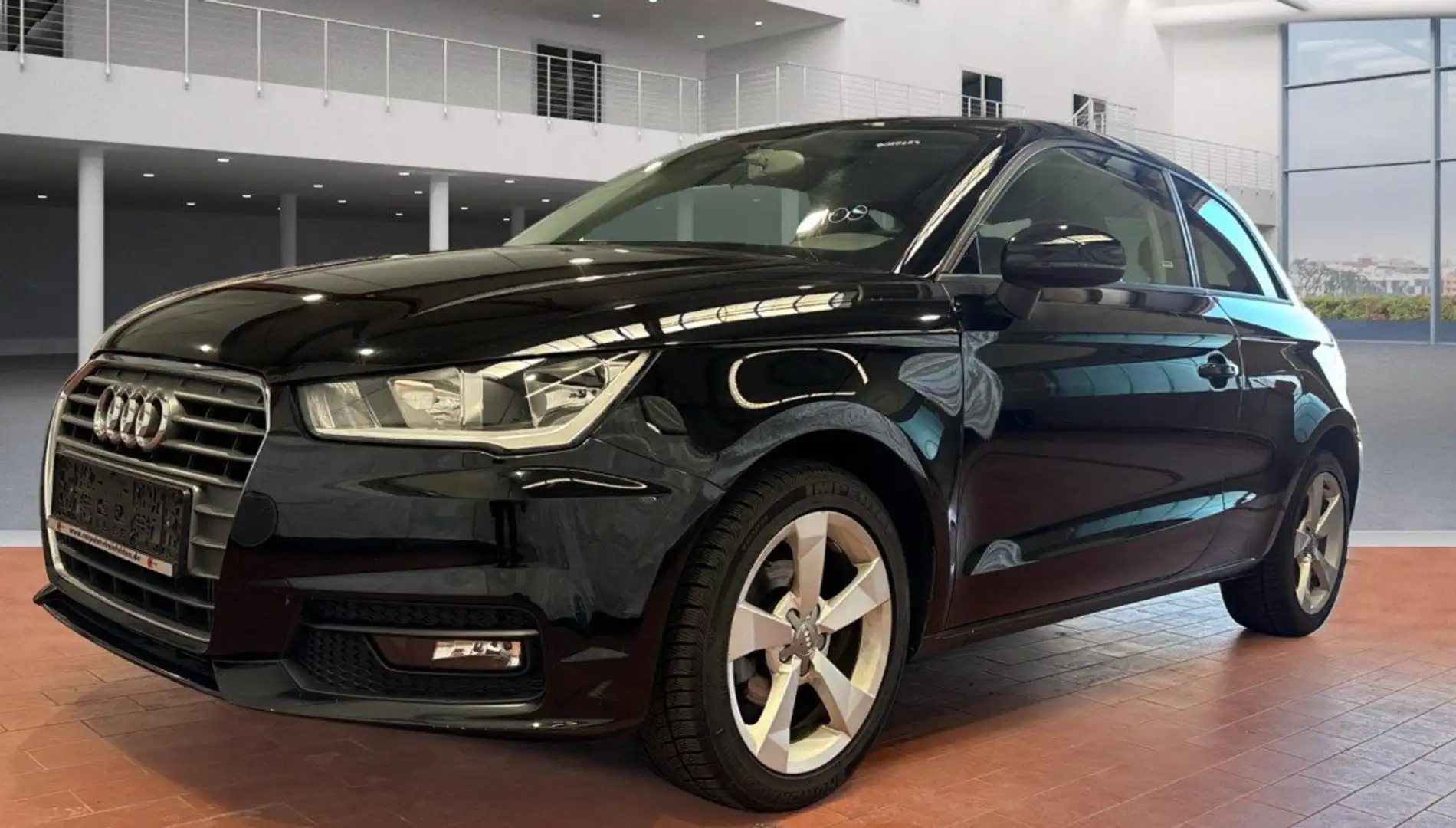 Audi A1 A1 1.0 tfsi ultra 95cv Noir - 1