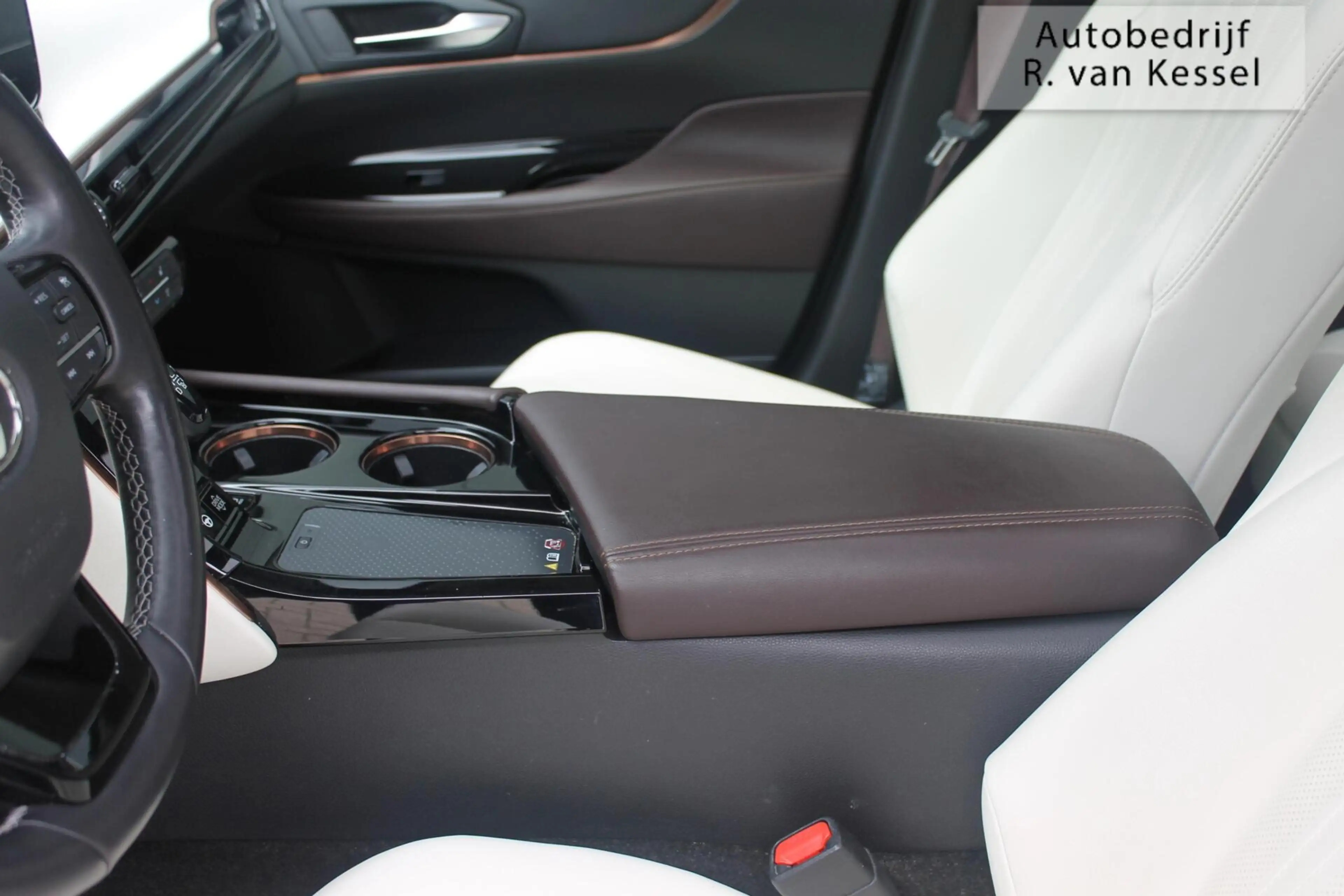 Toyota Mirai Prestige Plus I 1e Eigenaar I Dealer onderhouden I — photo 17