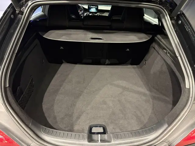 Mercedes-Benz Cla view 13