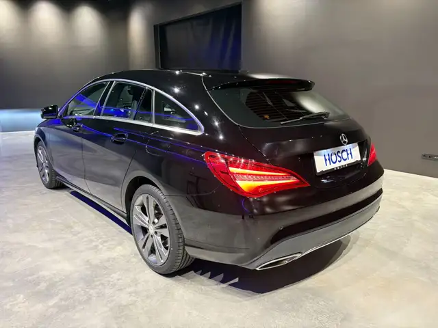 Mercedes-Benz Cla view 3