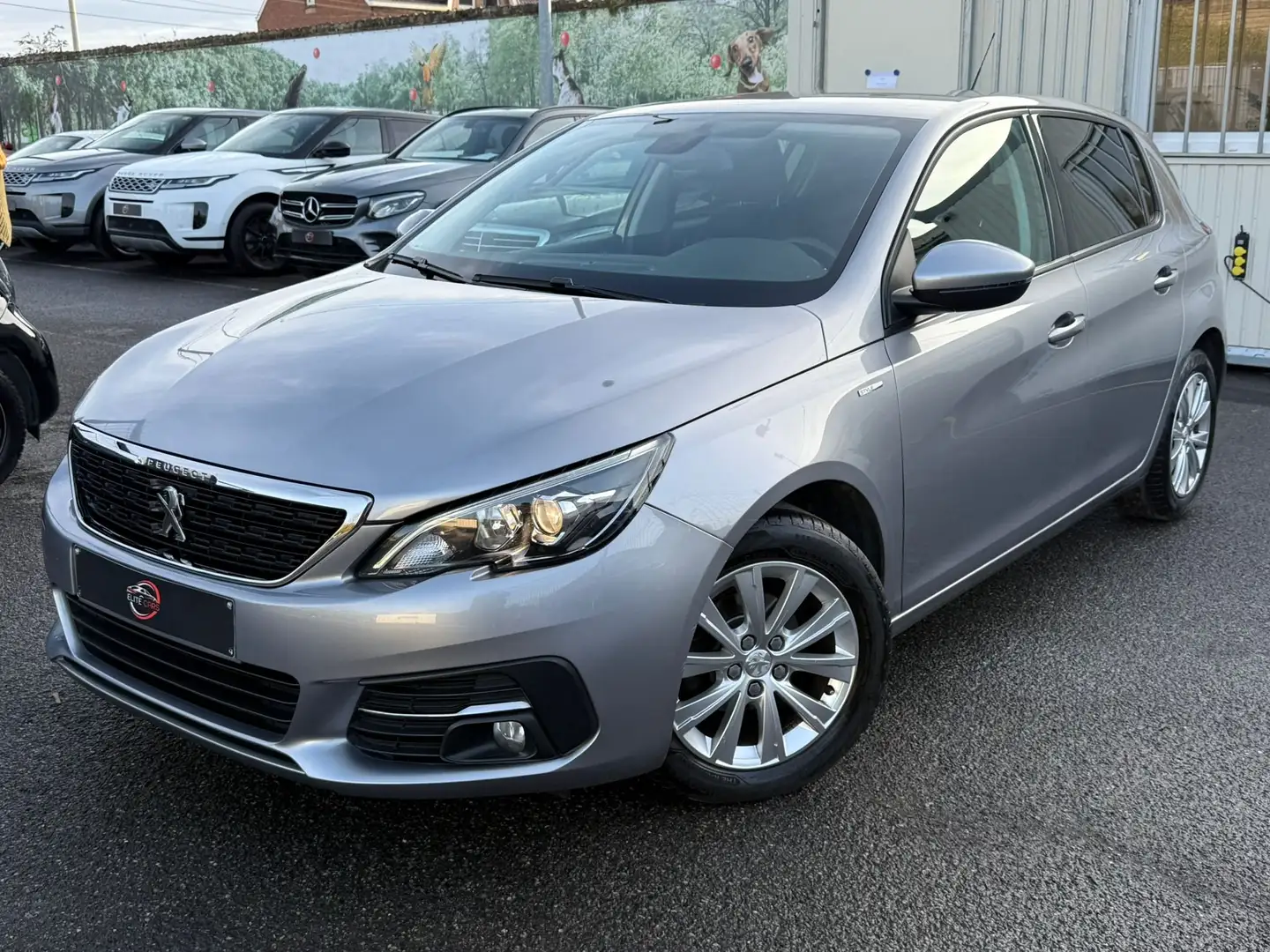 Peugeot 308 1.2 PureTech Style / EURO 6d / CAMERA / FULL BOOK Noir - 1