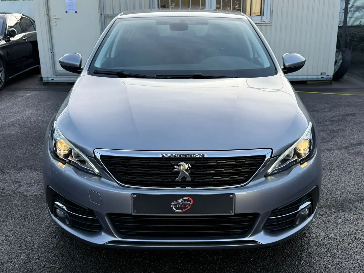 Peugeot 308 1.2 PureTech Style / EURO 6d / CAMERA / FULL BOOK Noir - 2