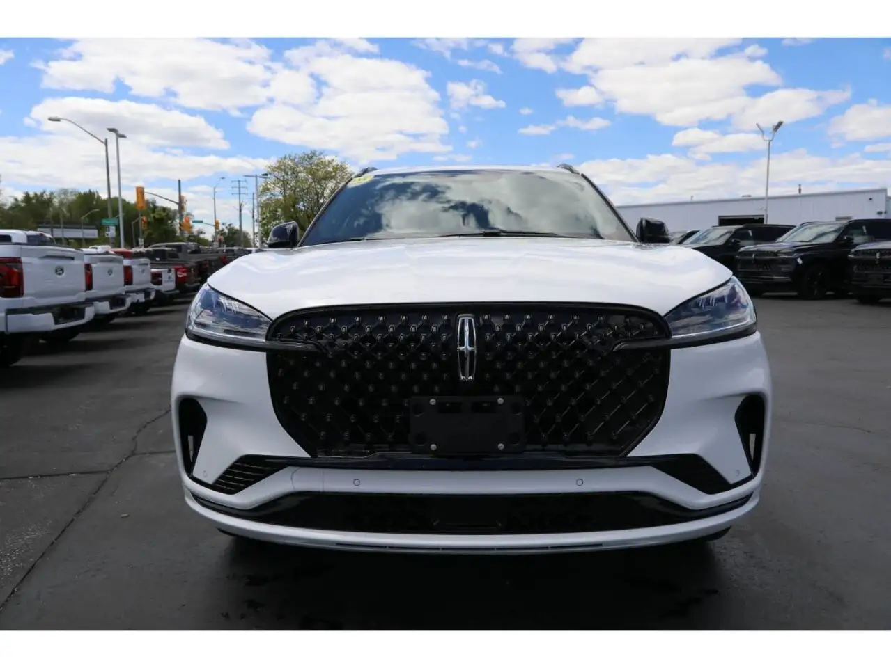 Lincoln Aviator снимка Lincoln Aviator