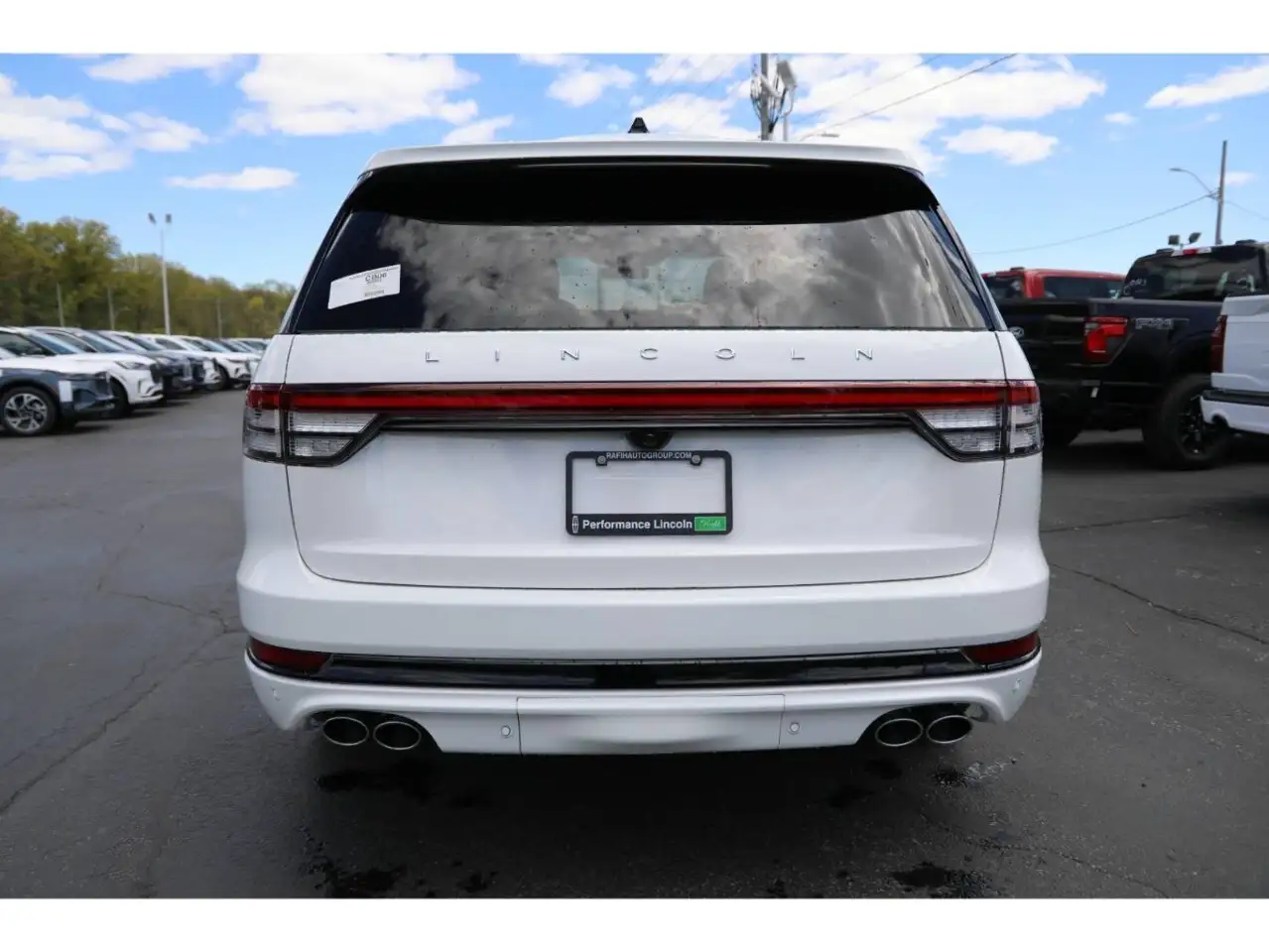 Lincoln Aviator снимка Lincoln Aviator