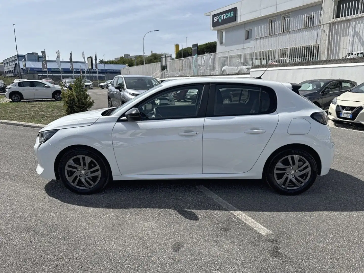 Peugeot 208 Active Pack PureTech 75 S/S Blanc - 2