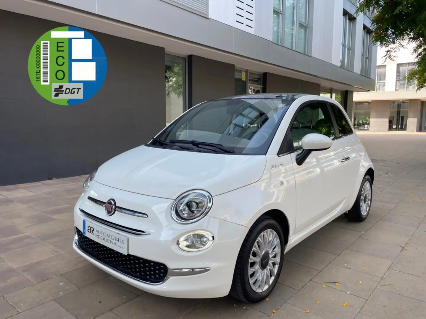 Fiat 500 1.0 Hybrid Dolcevita 52kW Weiß - 1