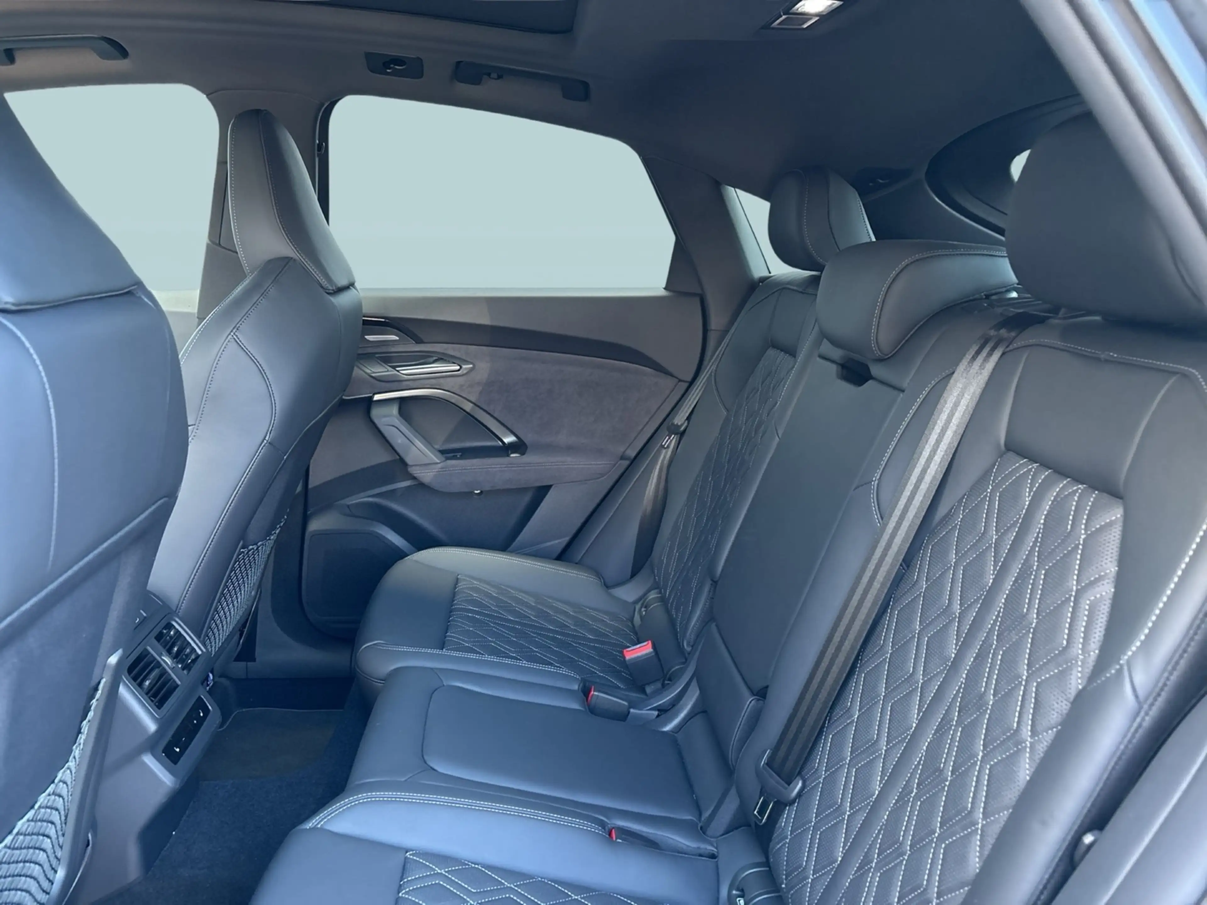 Audi SQ5 Sportback quattro PANO B&O 360°CAM ACC LM21 — photo 11