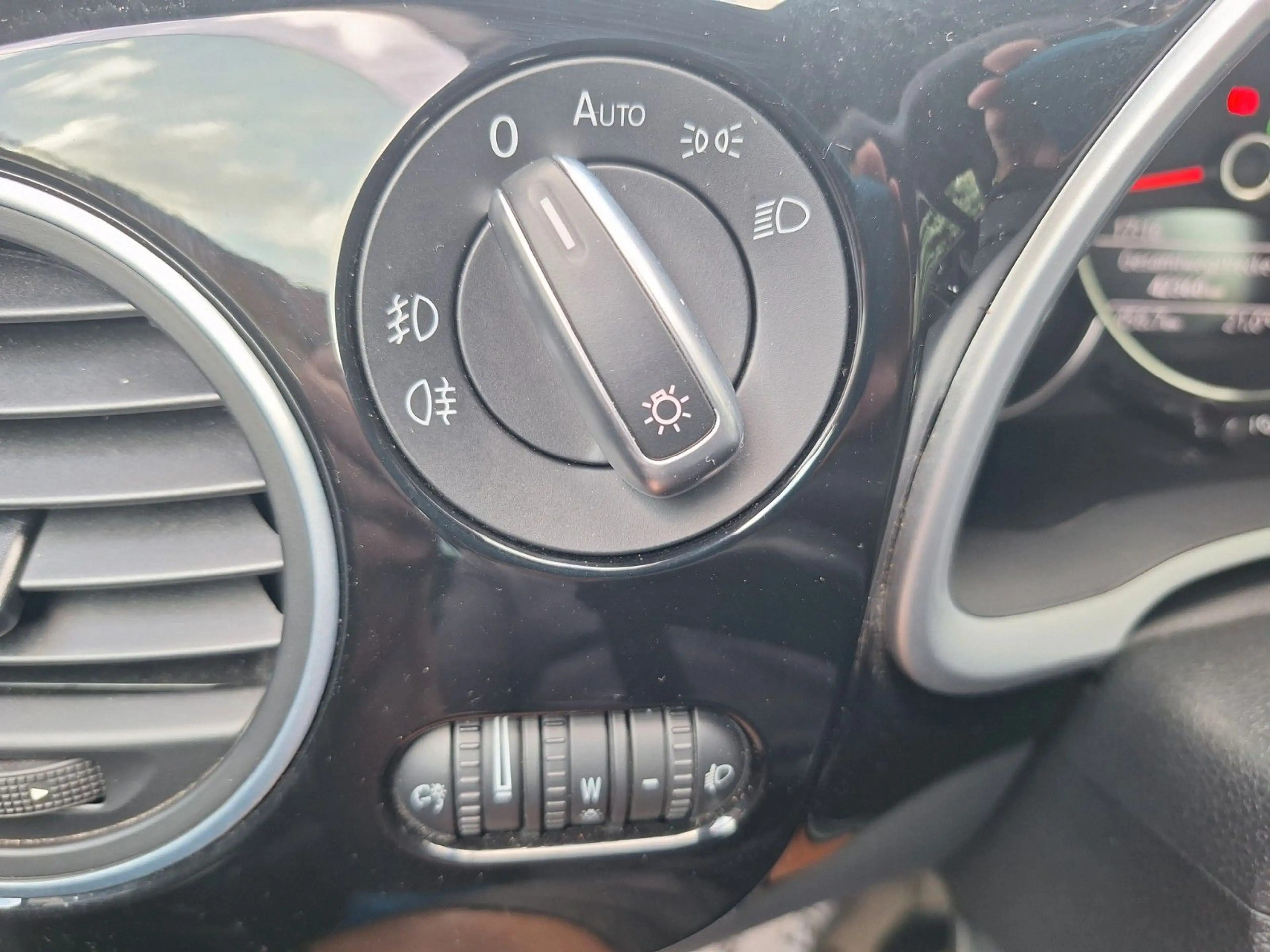 Volkswagen Beetle Lim. Exclusive Sport — photo 10