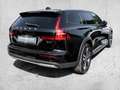 Volvo V60 Cross Country B4 AWD Plus Pano LED Schwarz - thumbnail 3