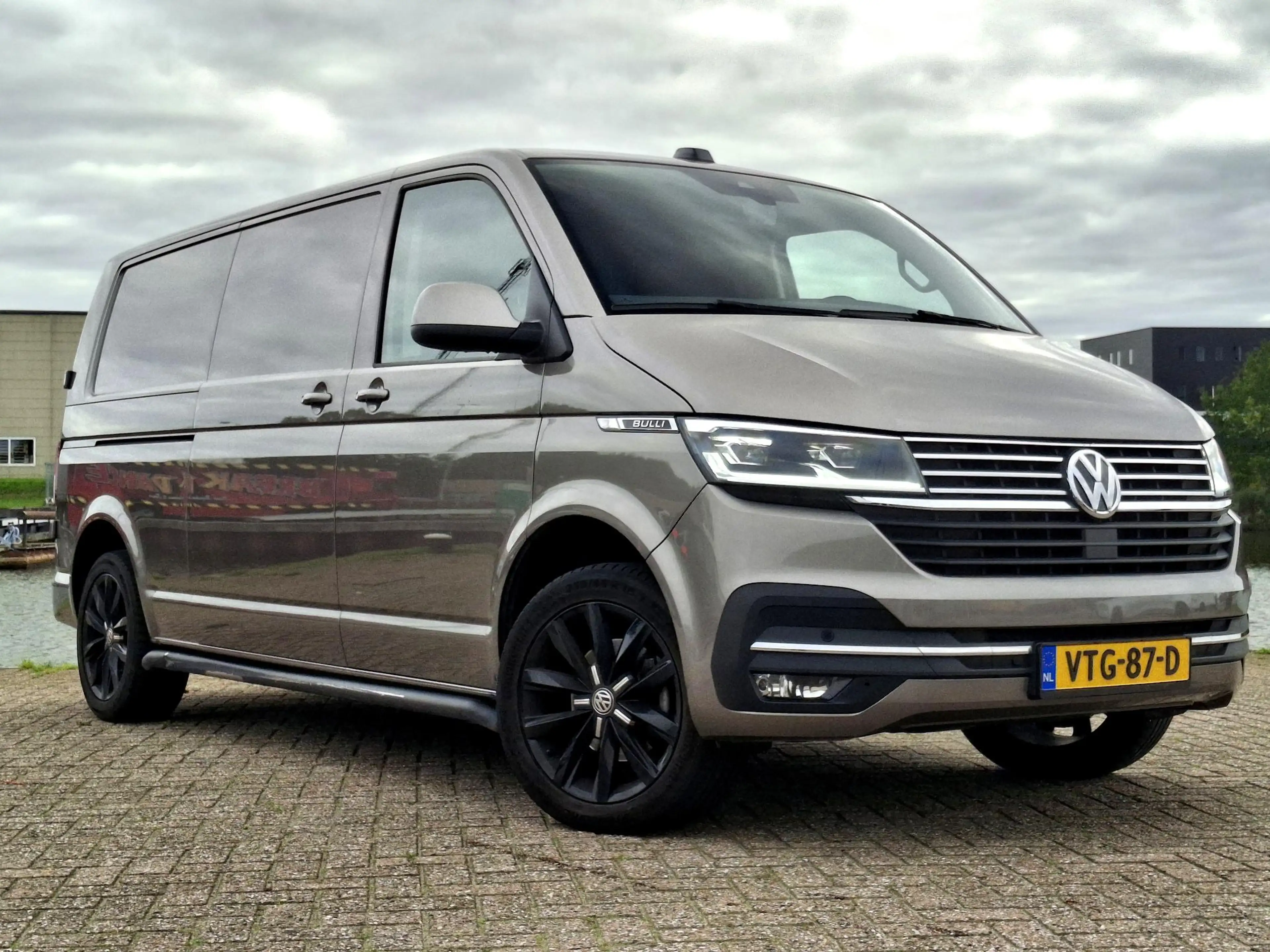 Volkswagen T6.1 Transporter 2.0 TDI L2H1 Bulli | ADAPTIEF | TREKHAAK | LED | L — photo 6