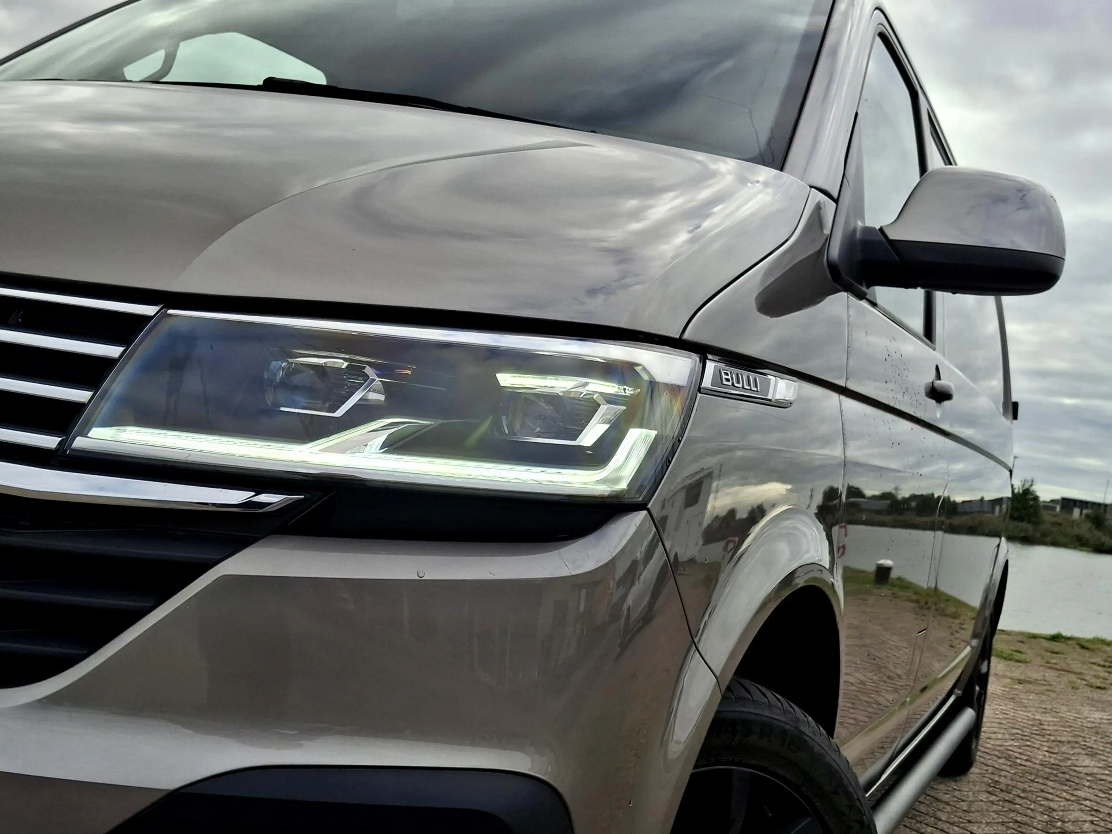 Volkswagen T6.1 Transporter 2.0 TDI L2H1 Bulli | ADAPTIEF | TREKHAAK | LED | L — photo 2
