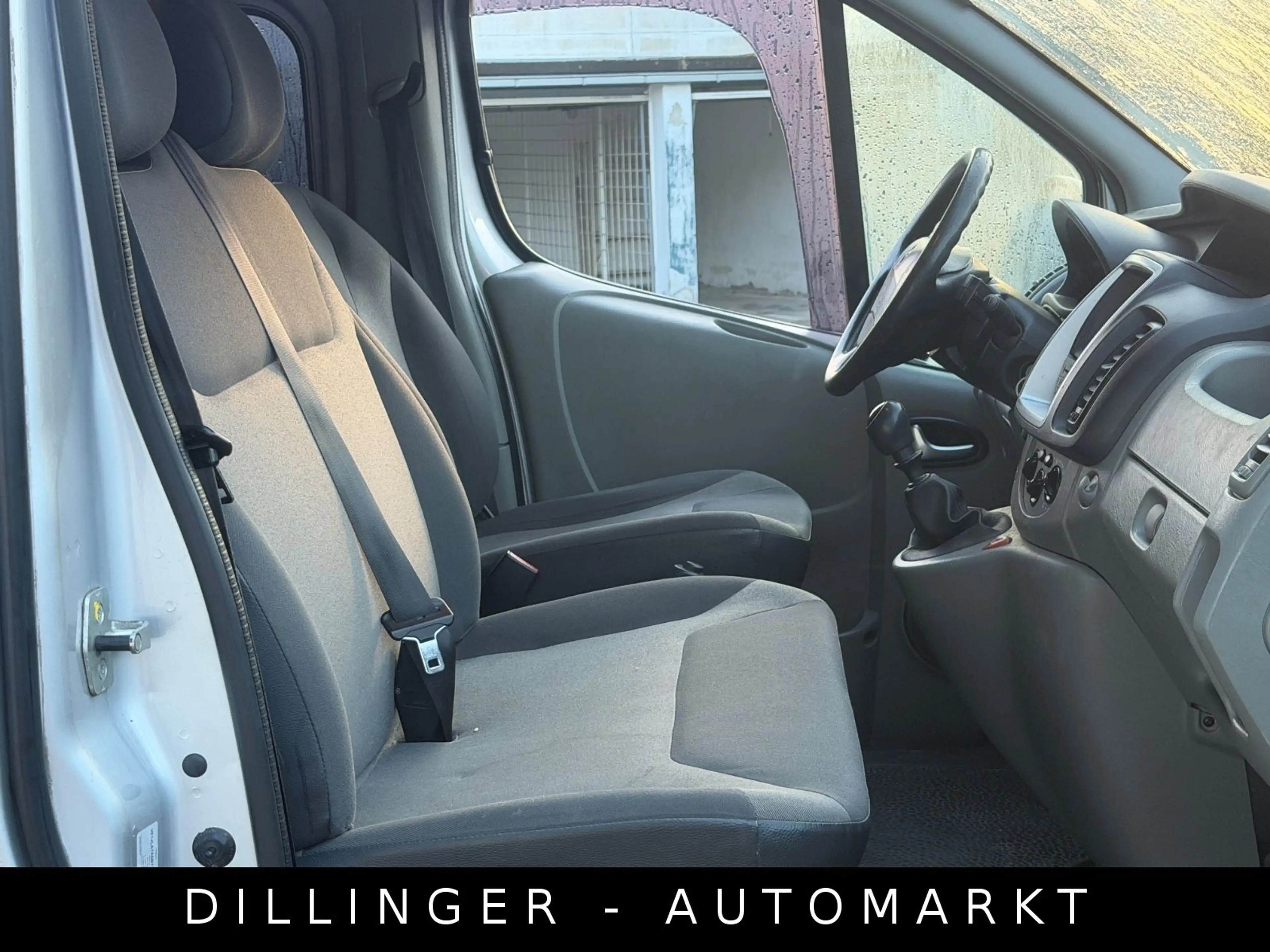 Renault Trafic 2.0 dCi Passenger 9-Sitzer KLIMA AHK Eur5 — photo 14
