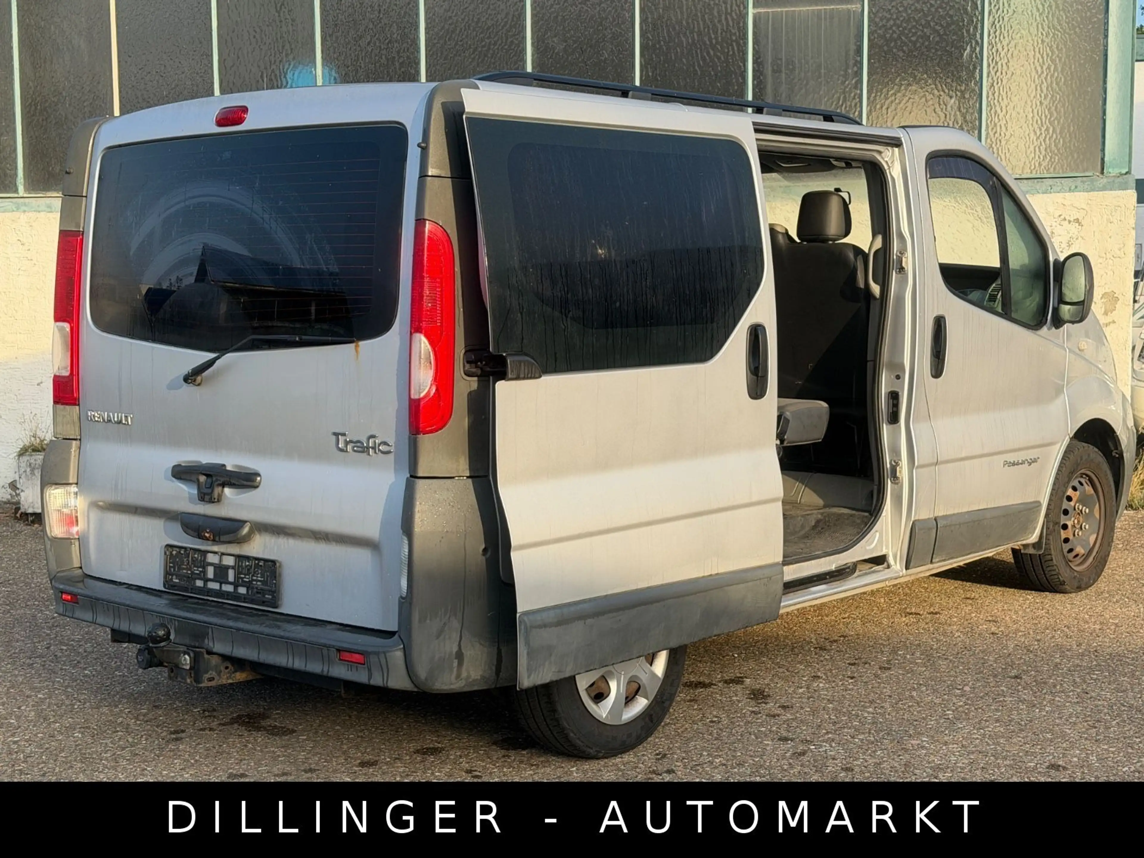 Renault Trafic 2.0 dCi Passenger 9-Sitzer KLIMA AHK Eur5 — photo 9