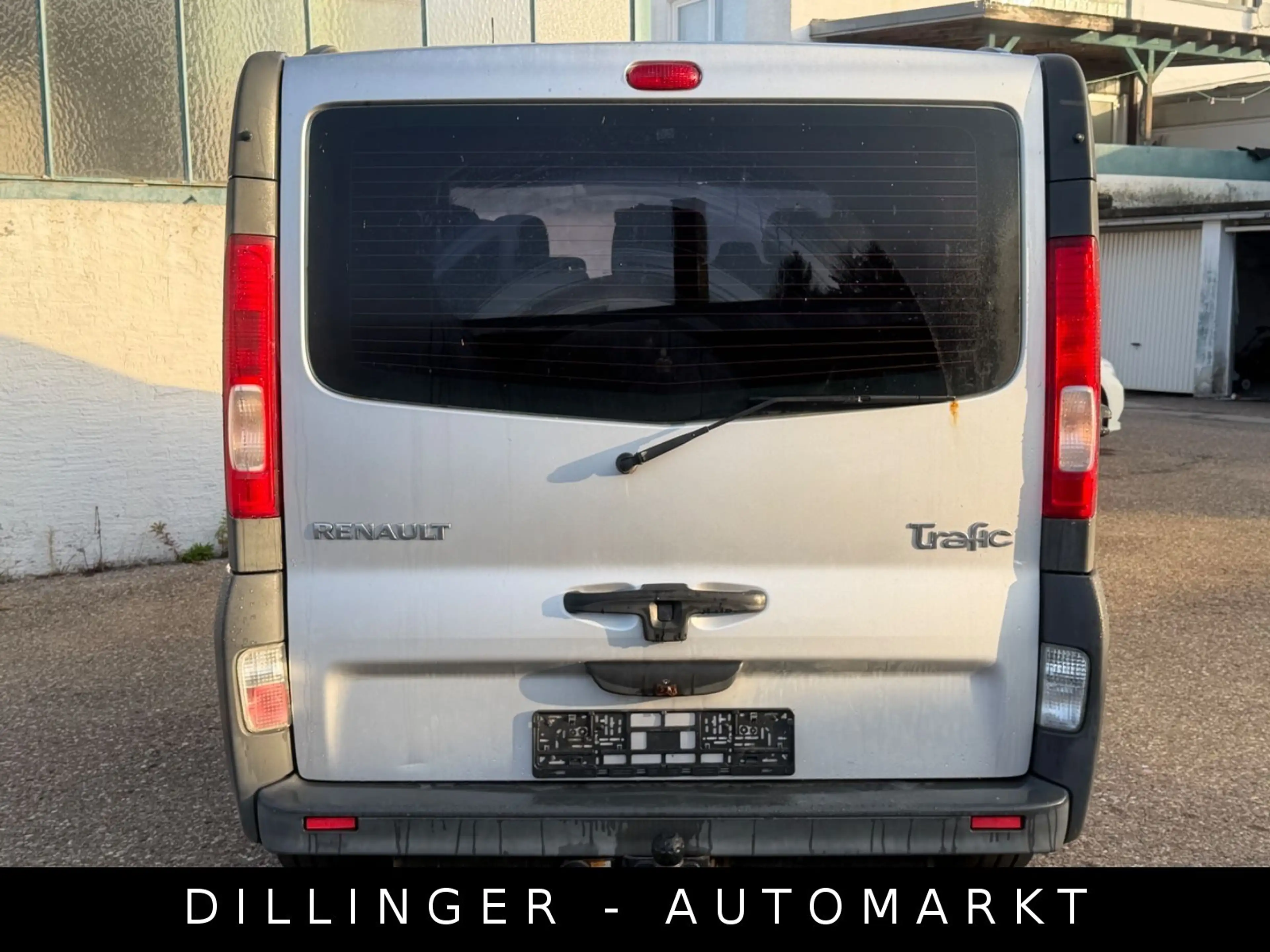 Renault Trafic 2.0 dCi Passenger 9-Sitzer KLIMA AHK Eur5 — photo 6