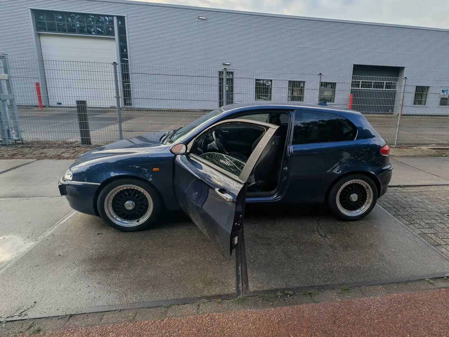 Alfa Romeo 147 147 1.6 TS Impression Mavi - 2