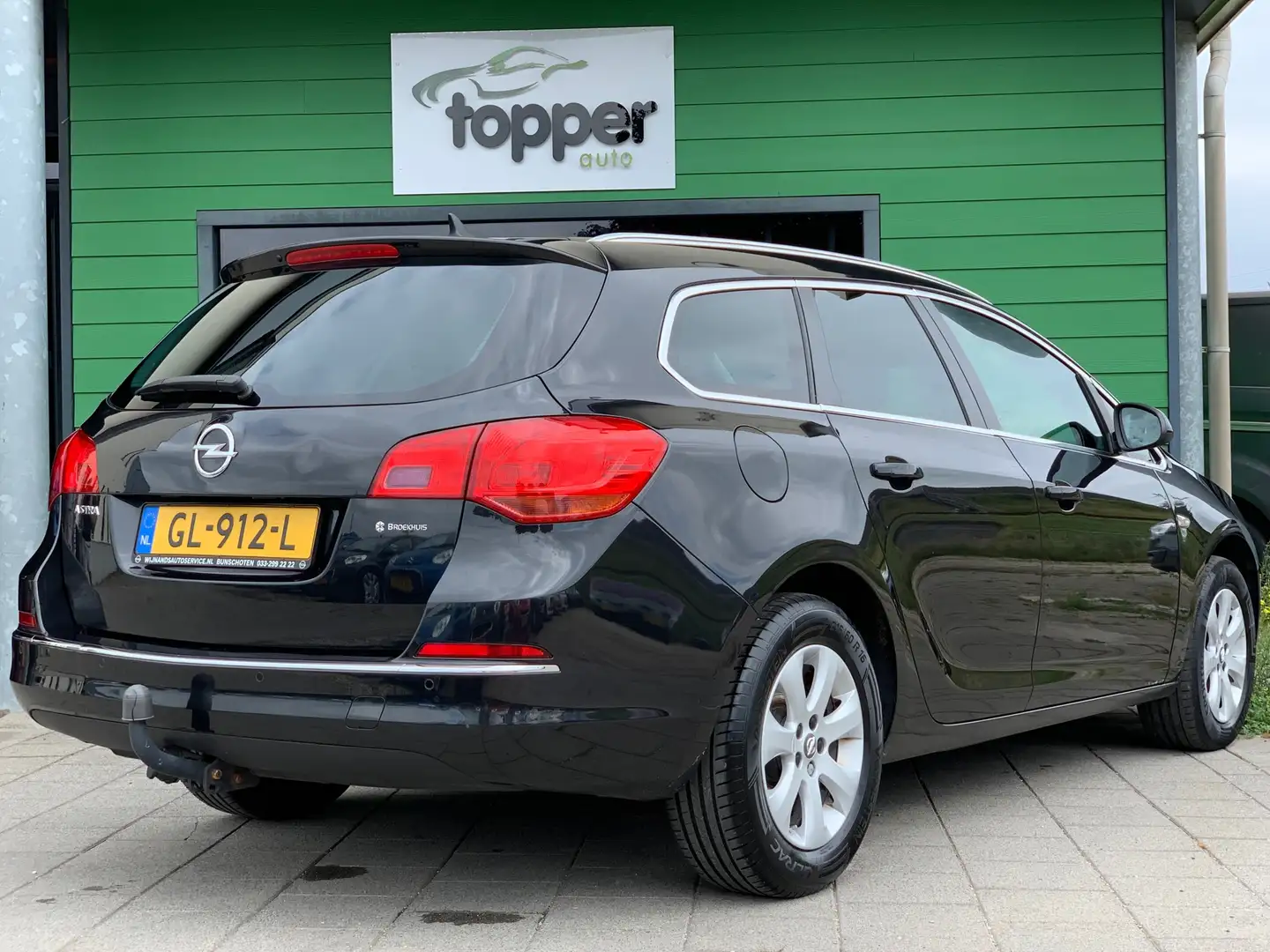 Opel Astra Sports Tourer 1.4 Turbo Blitz | Navigatie | Cruise Zwart - 2