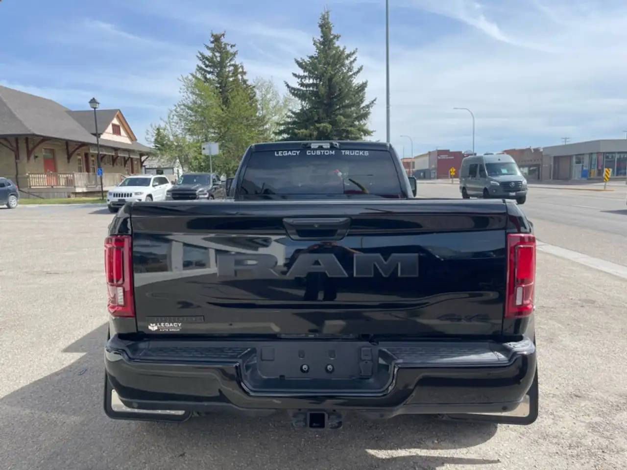 RAM 3500 снимка RAM 3500