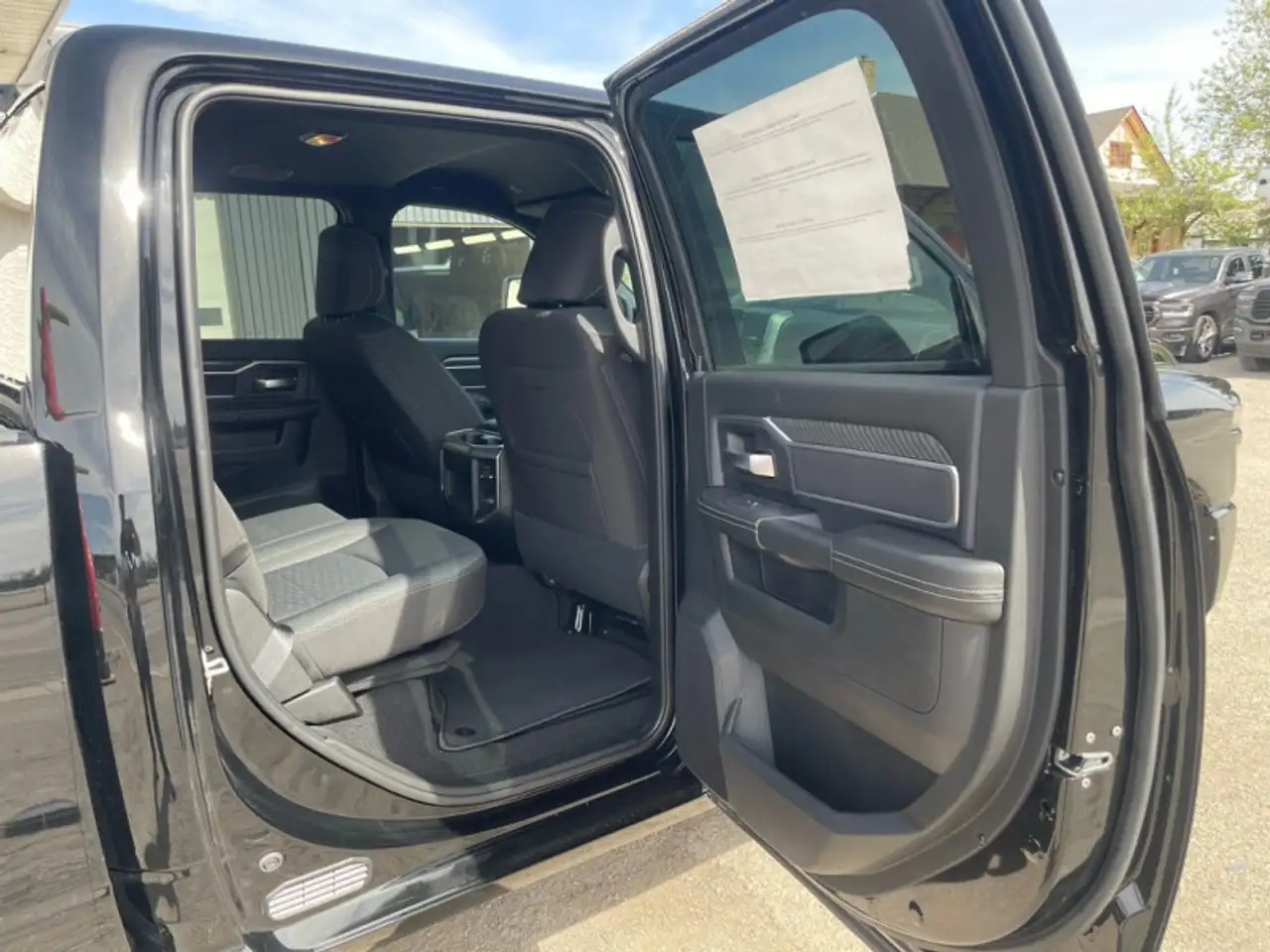 RAM 3500 снимка RAM 3500