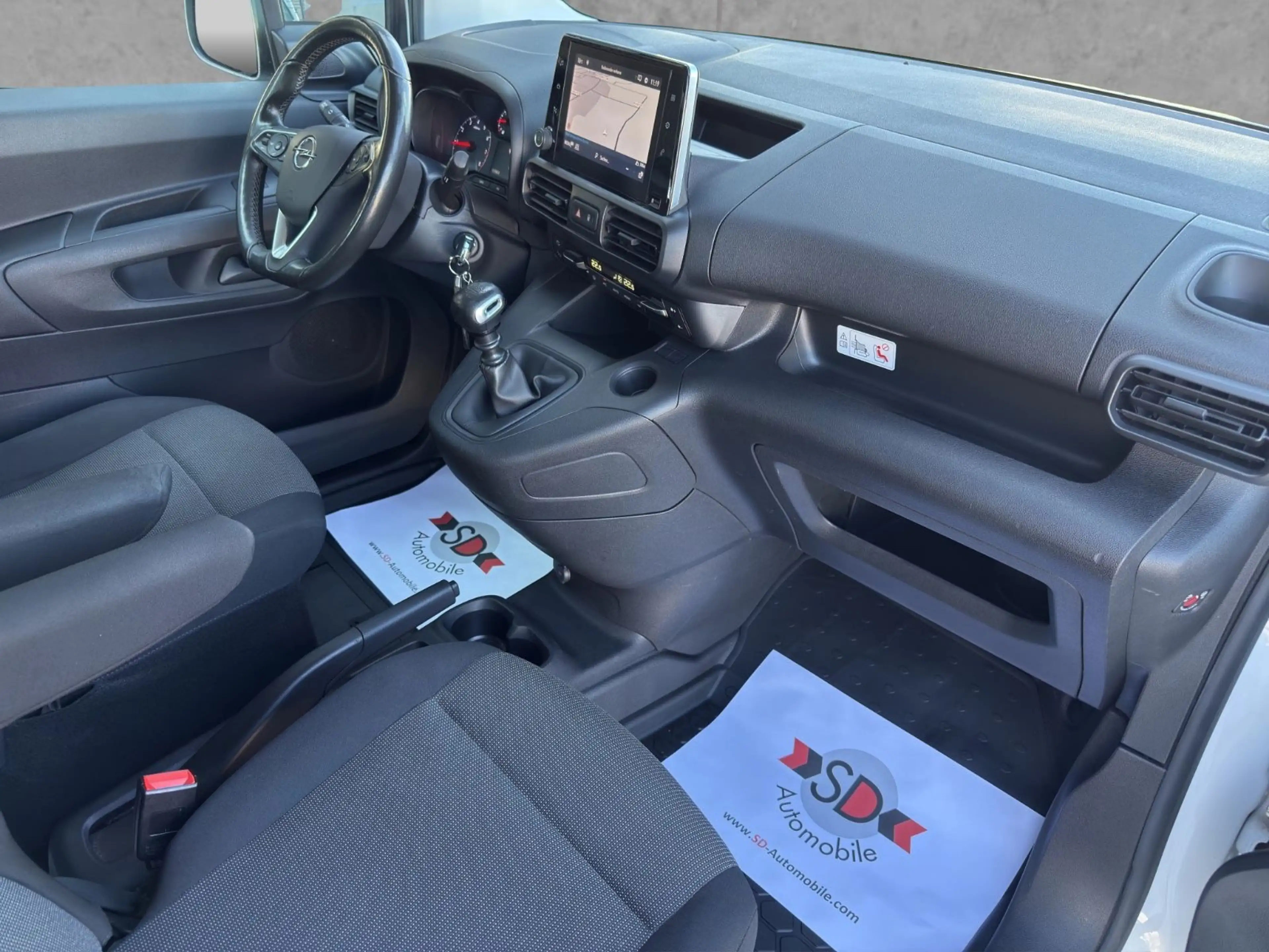 Opel Combo E Cargo XL Doppelkabine LED Navi Edition — photo 8