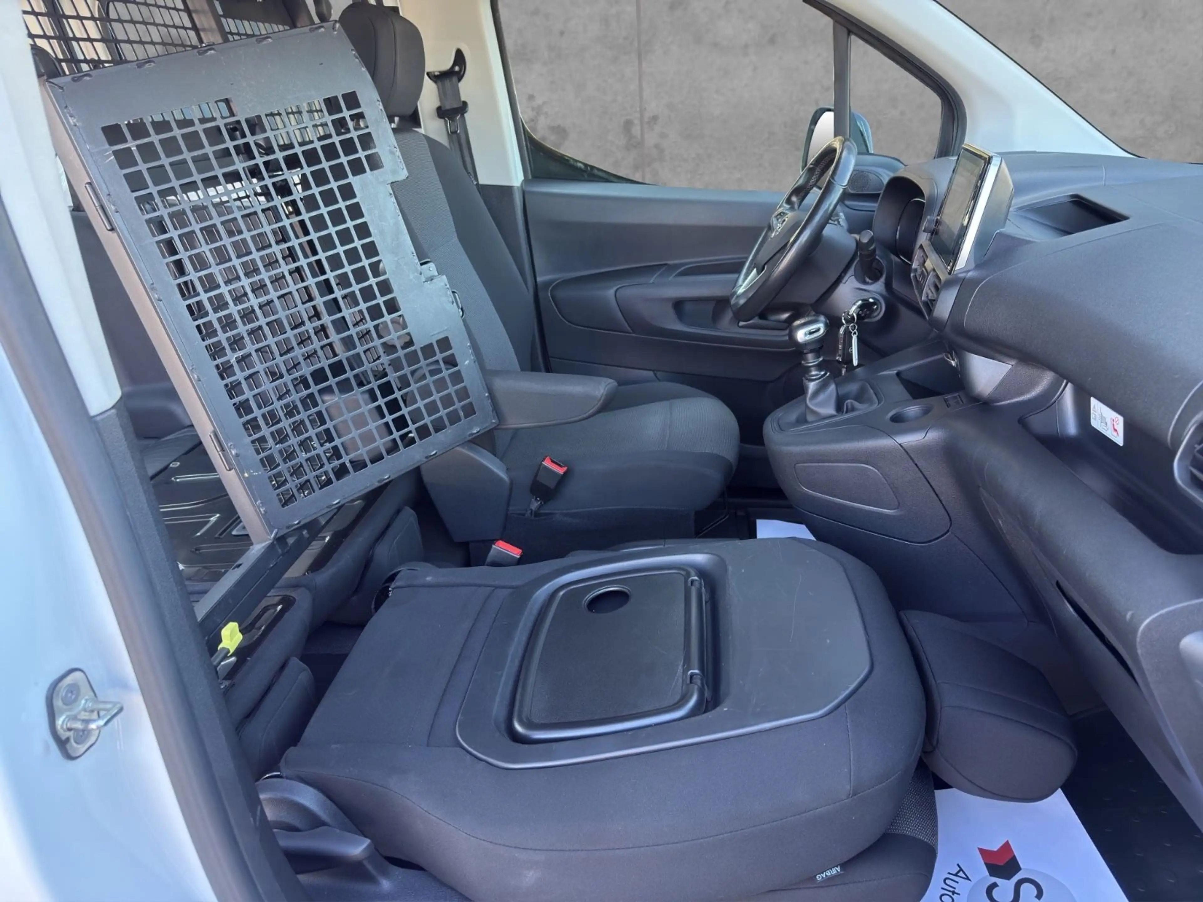 Opel Combo E Cargo XL Doppelkabine LED Navi Edition — photo 10