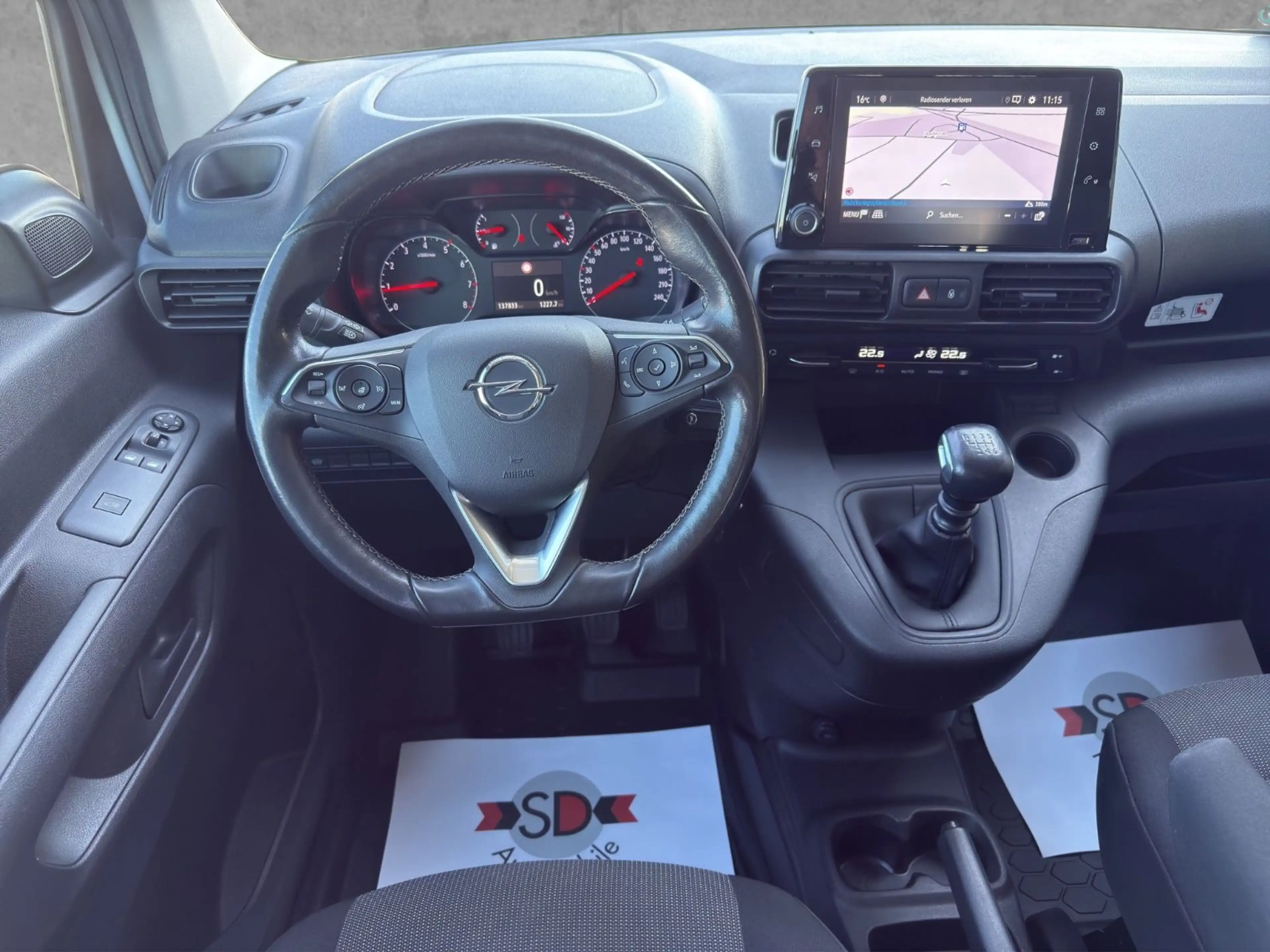 Opel Combo E Cargo XL Doppelkabine LED Navi Edition — photo 5