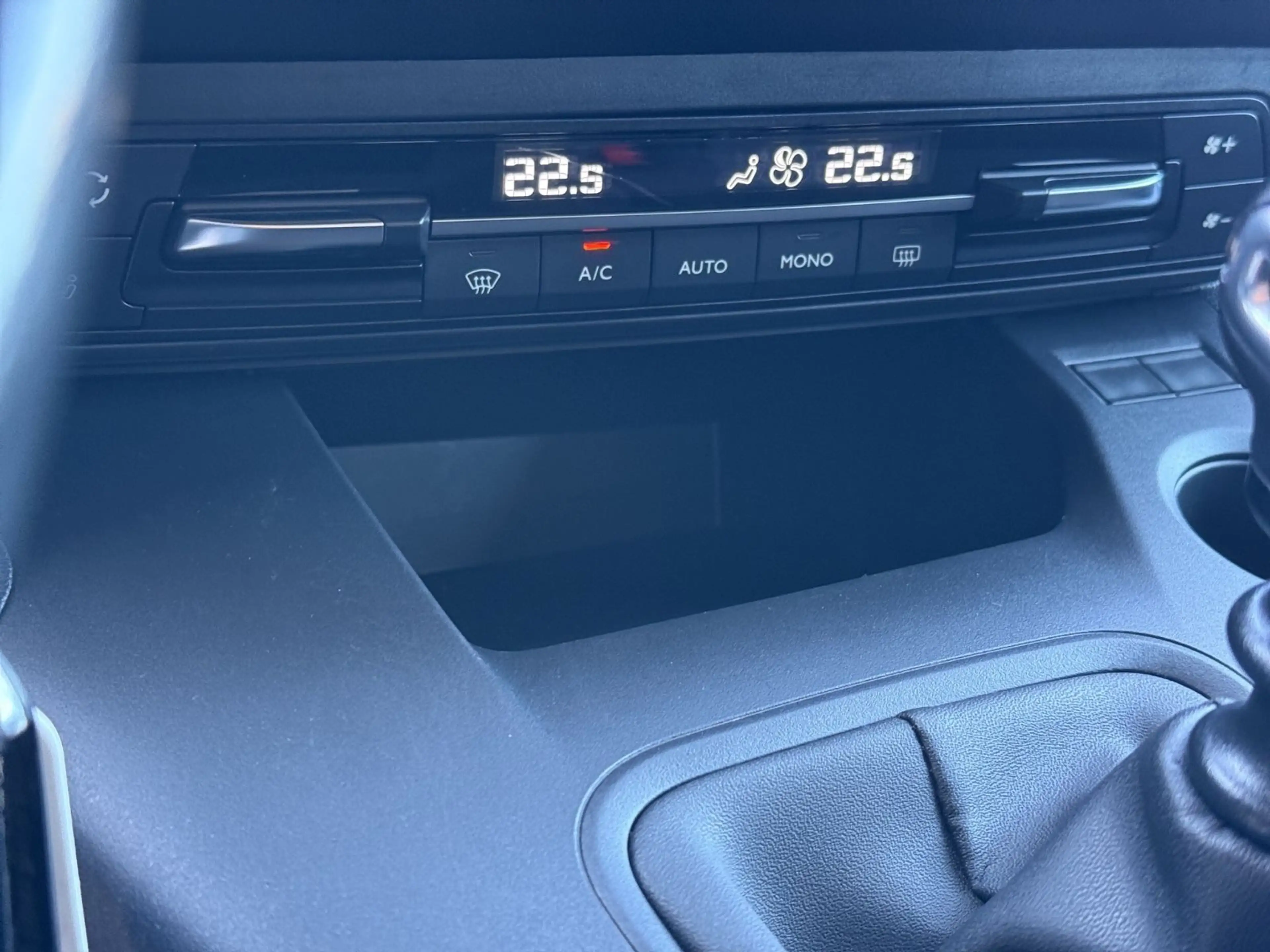 Opel Combo E Cargo XL Doppelkabine LED Navi Edition — photo 15