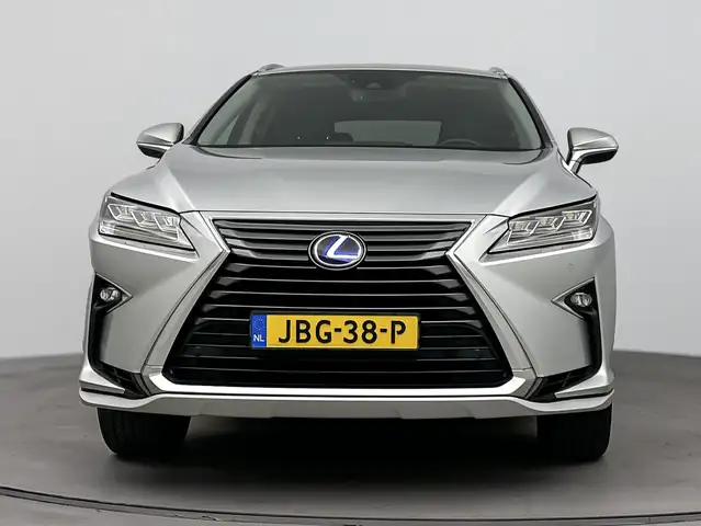 Lexus RX view 9