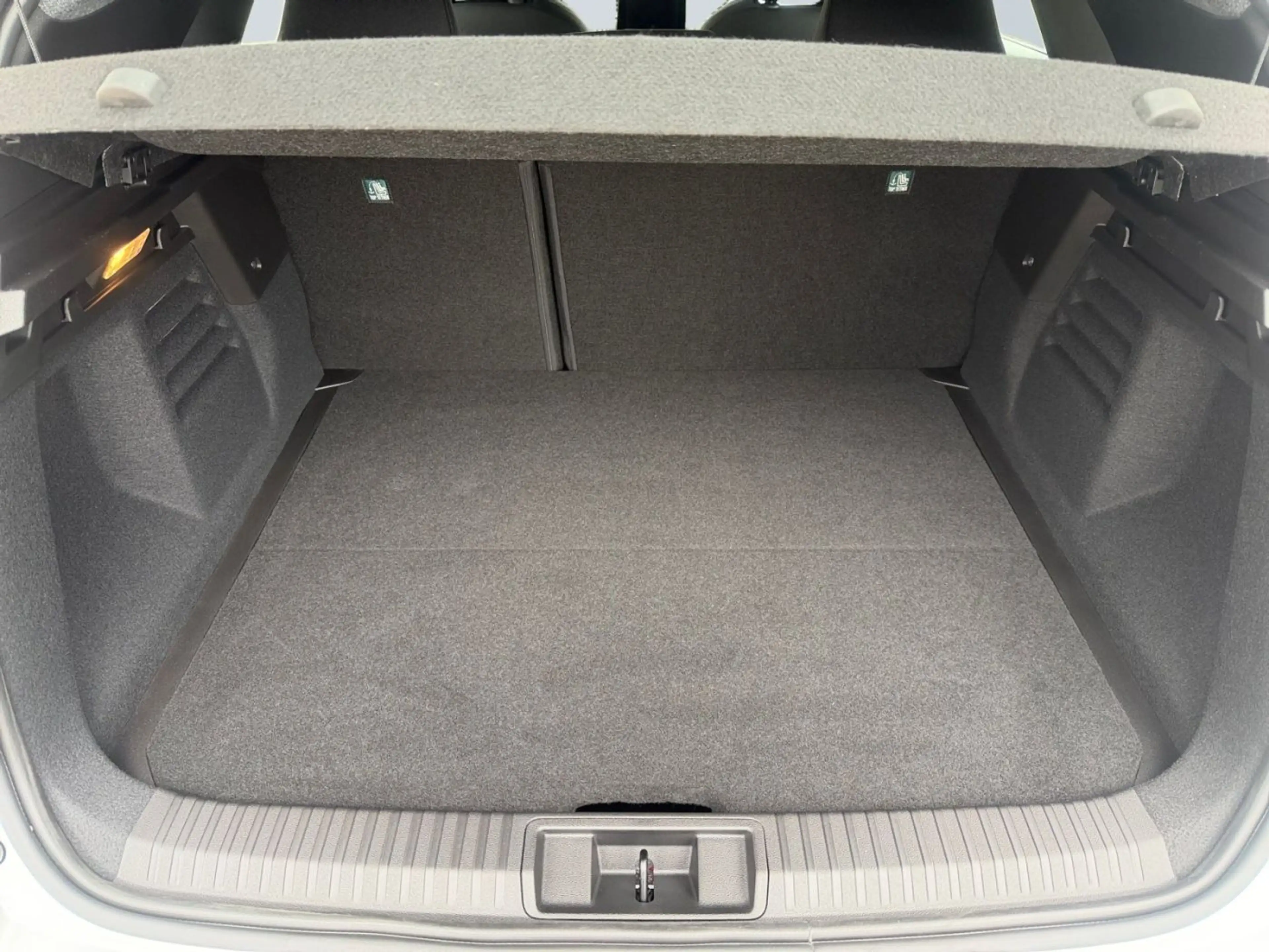 Mitsubishi Grandis Diamant Plus 1.3 Turbo 7DCT Sitzheizung — photo 14