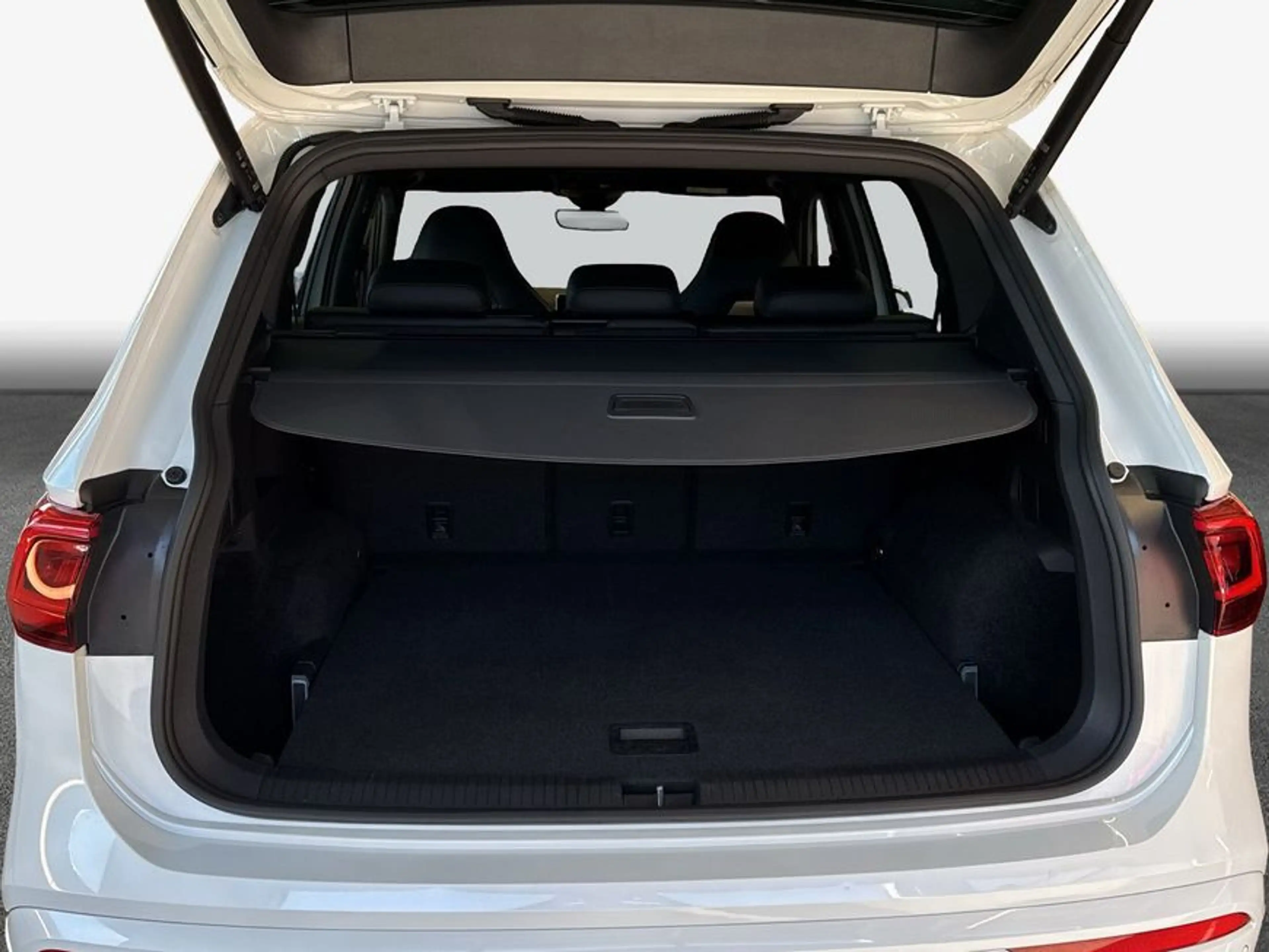 SEAT Tarraco 2.0 TSI 4Drive OPF DSG FR Business NAVI — photo 8