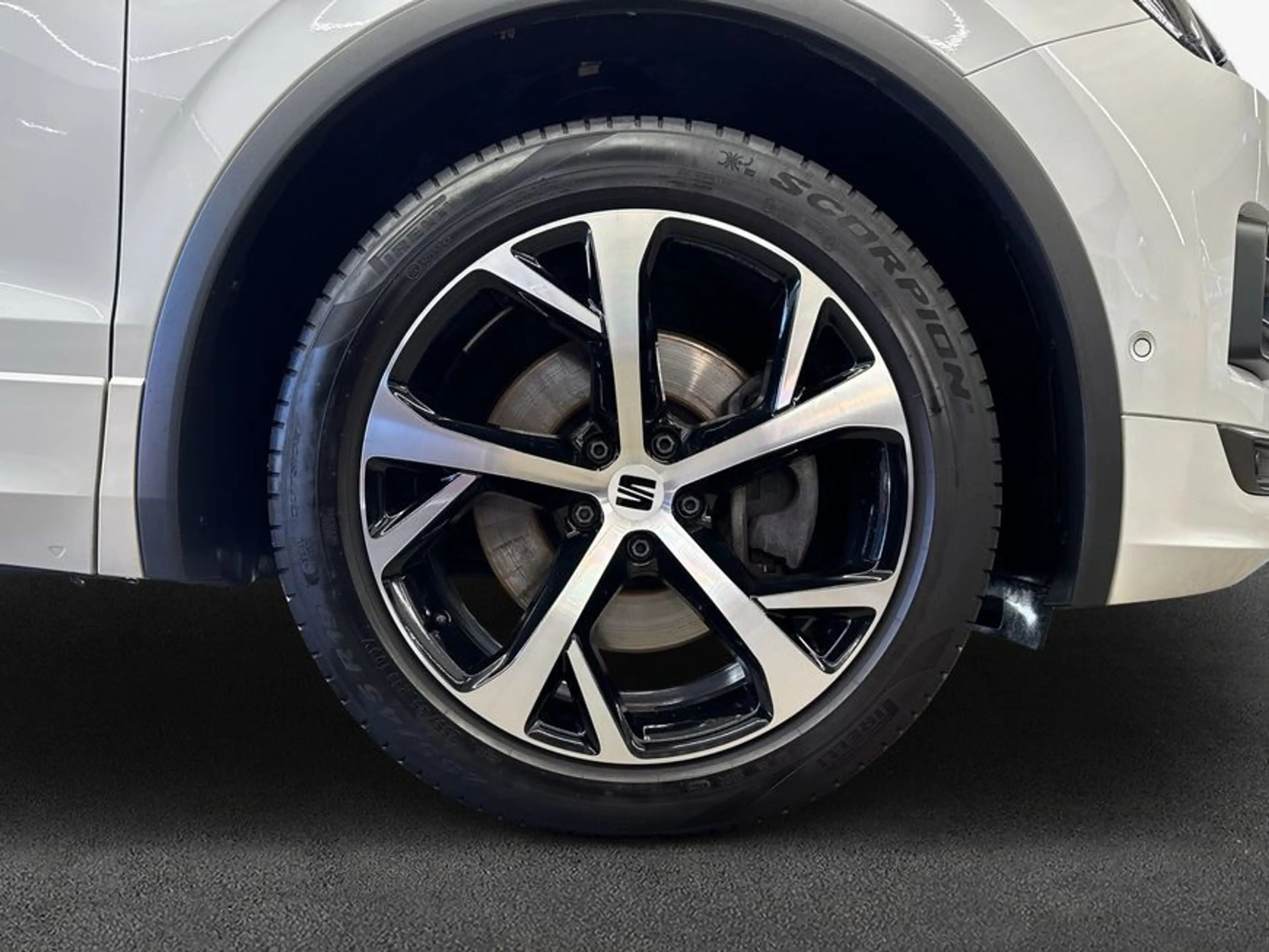 SEAT Tarraco 2.0 TSI 4Drive OPF DSG FR Business NAVI — photo 7