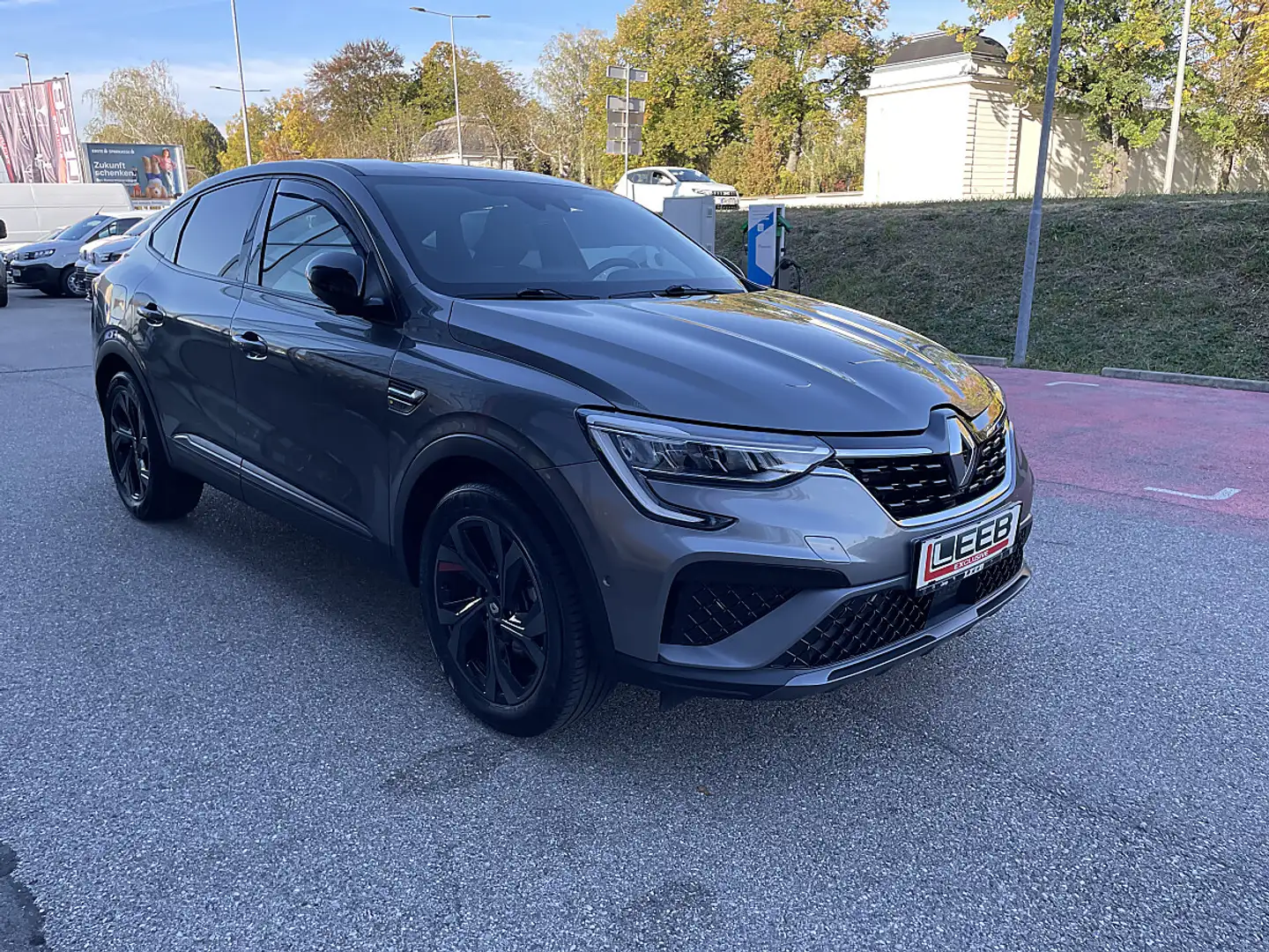 Renault Arkana E-Tech Hybrid 145 R.S.Line Aut. Grau - 2