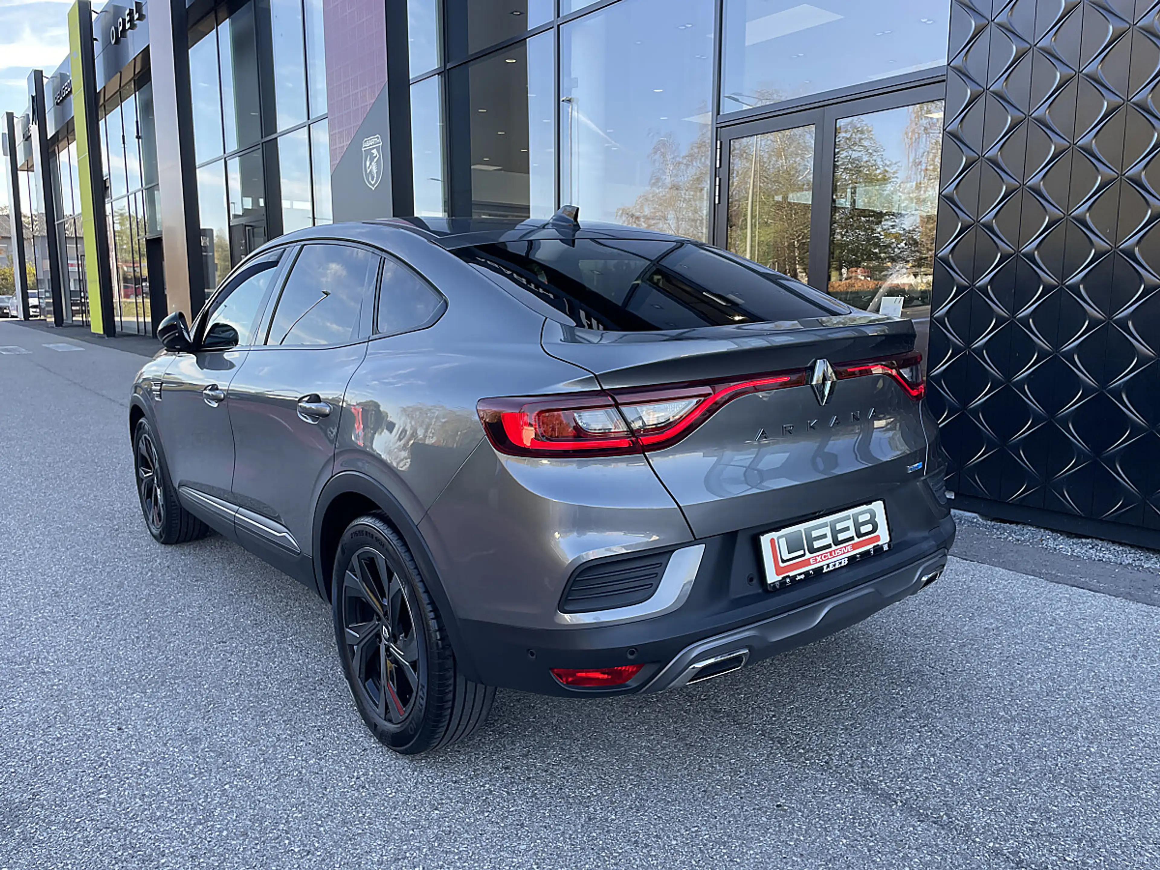 Renault Arkana E-Tech Hybrid 145 R.S.Line Aut. — photo 4