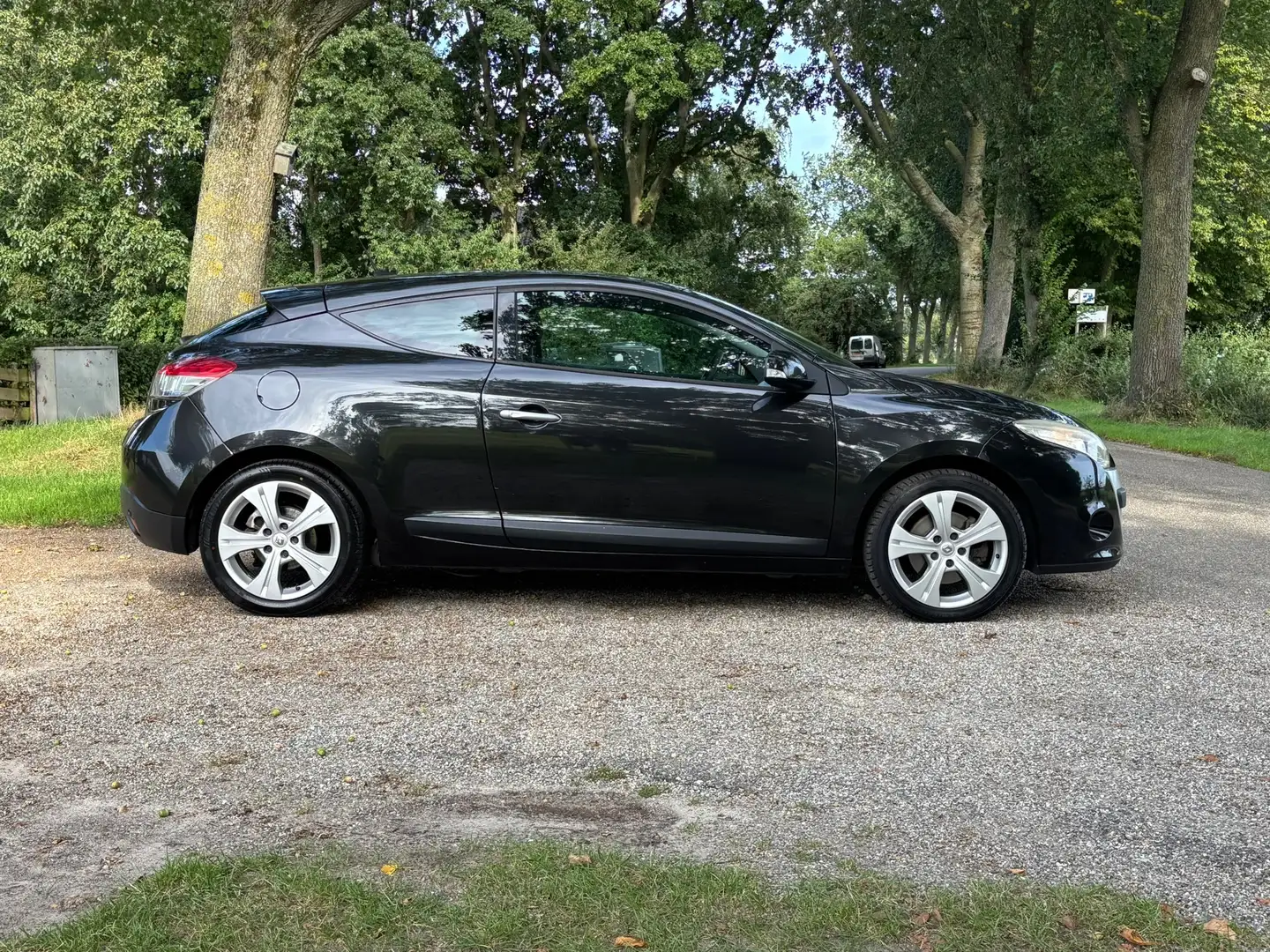 Renault Megane Coupé 2.0 TCe Dynamique | Airco + Cruise + Navi | Zwart - 2