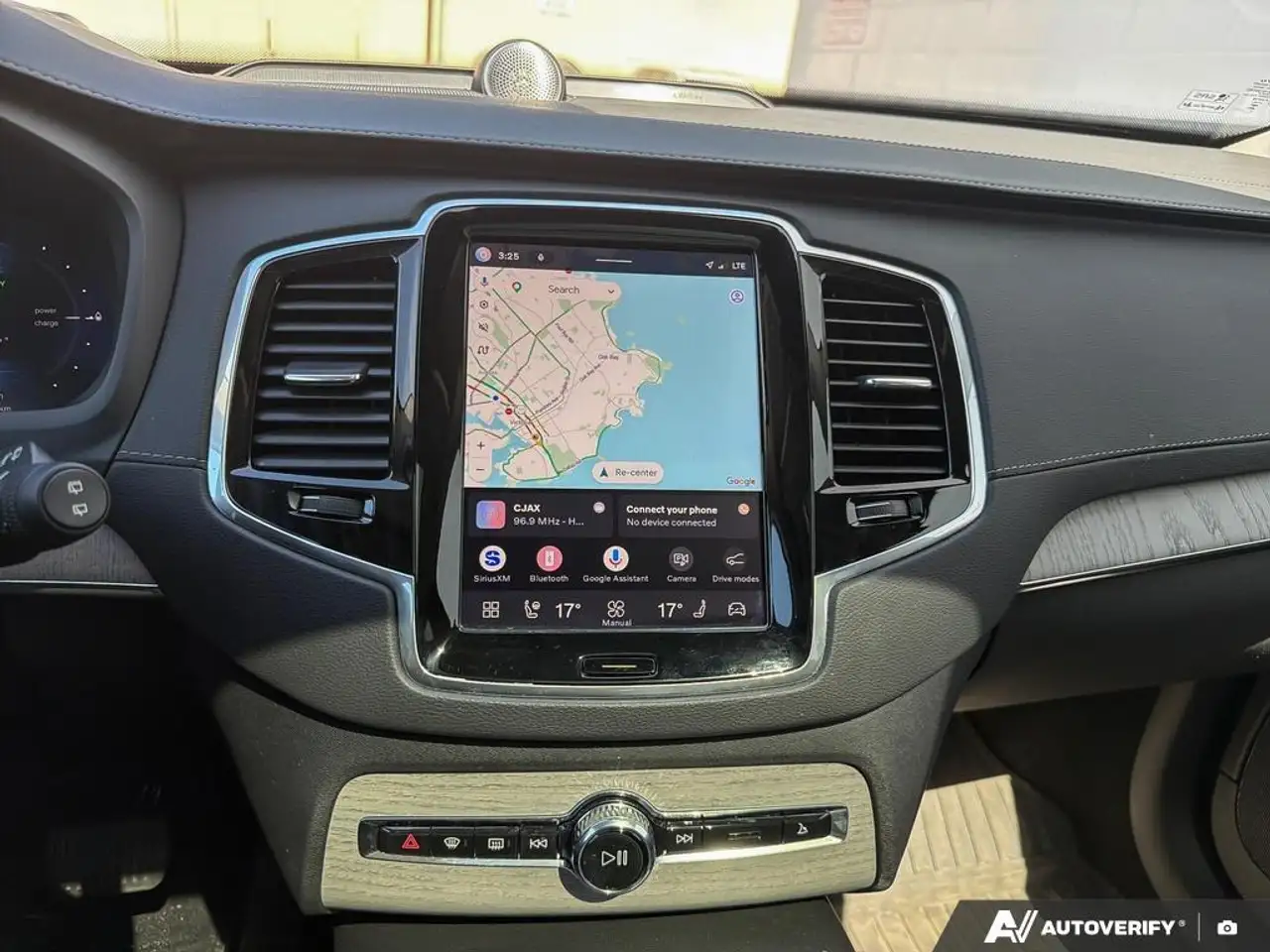 Volvo XC90 photo Volvo XC90